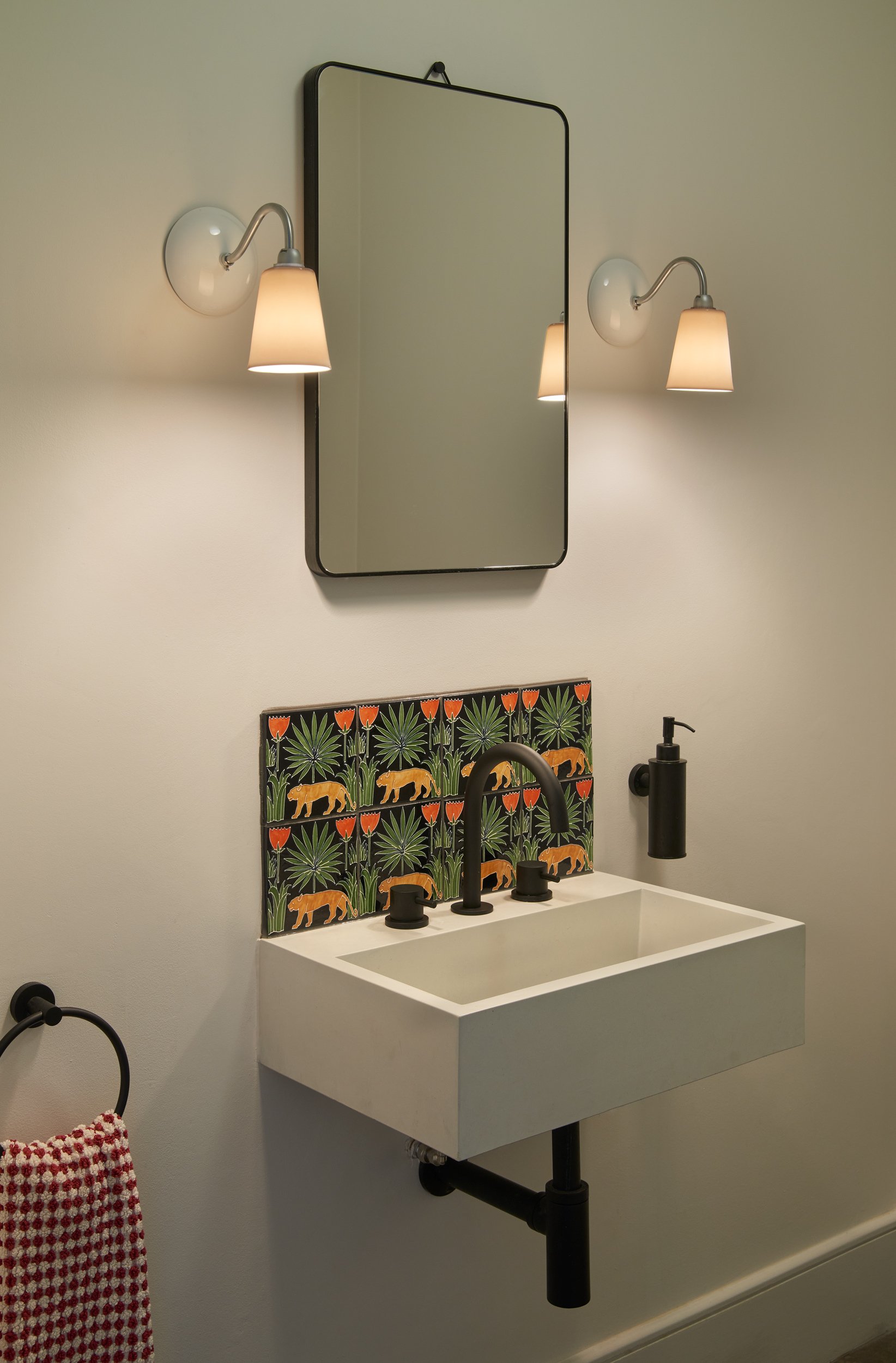 PD_21_02_22_3449_warmer_lights.jpg