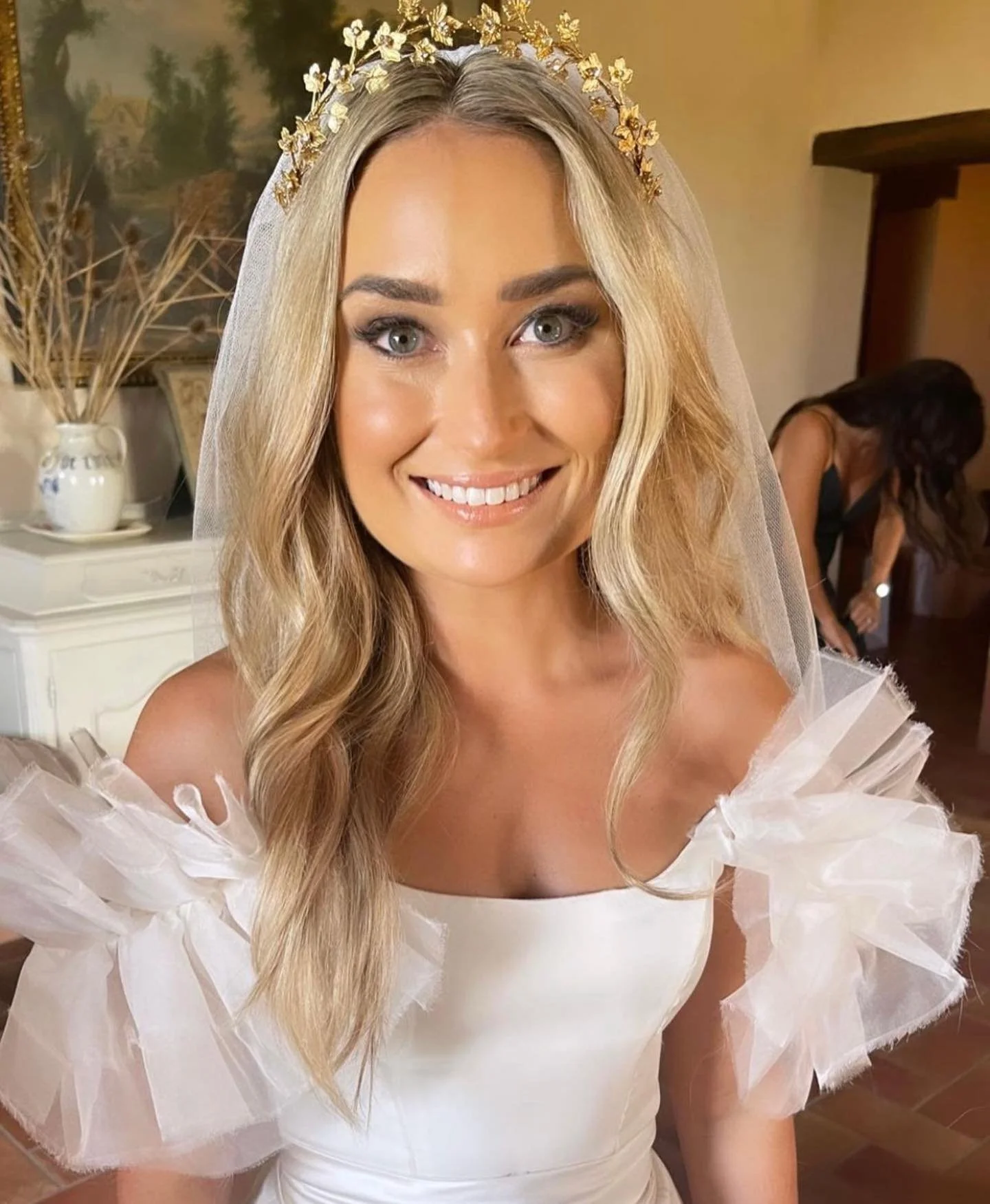 Bridal hair and makeup for the gorgeous Alana in Tuscany, Italy.