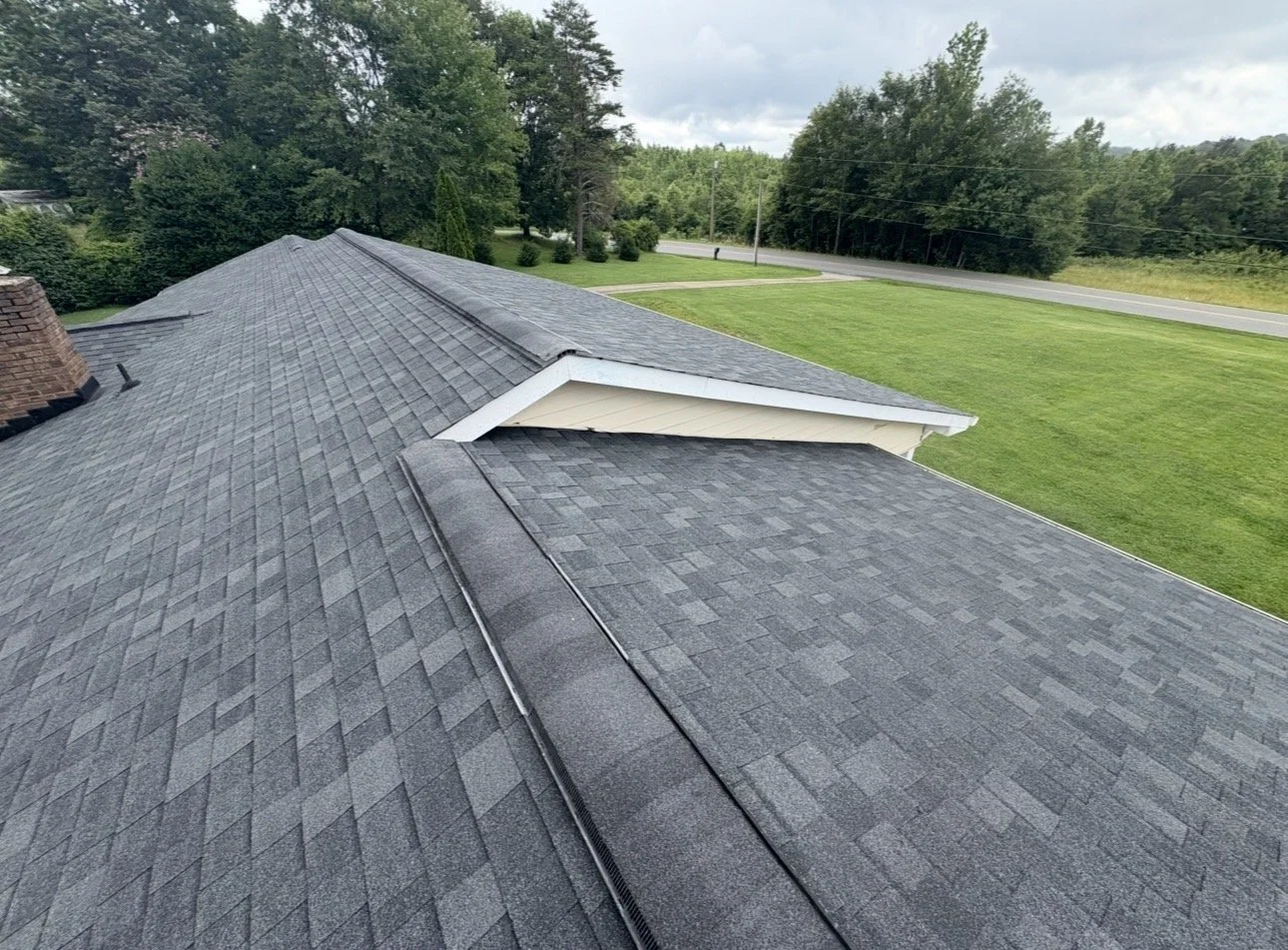 Finished charcoal asphalt shingle roof in Cleveland County, NC