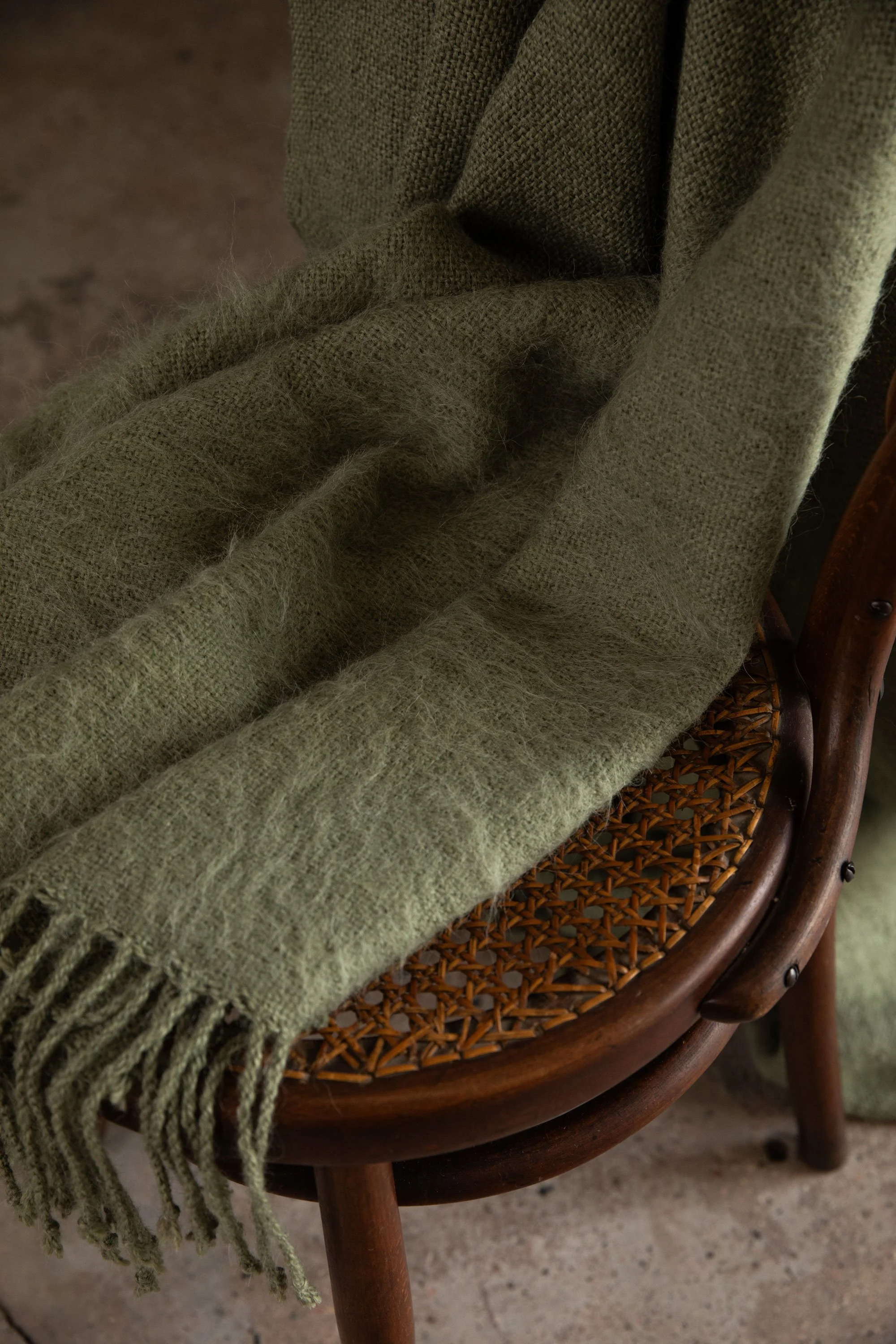 Nubes-Throw-Moss.jpg