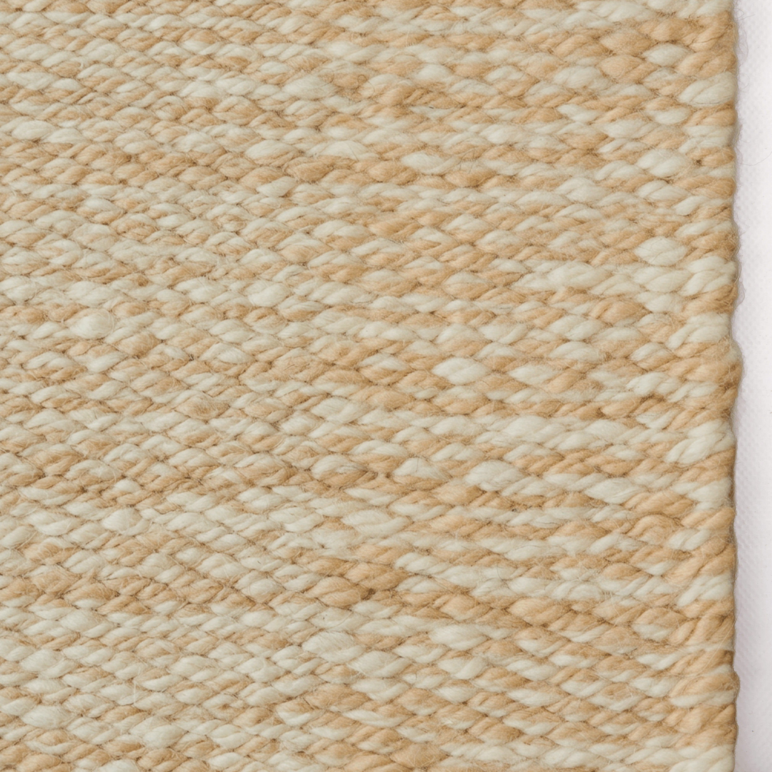 Andina-Ivory-&-Gold.gif