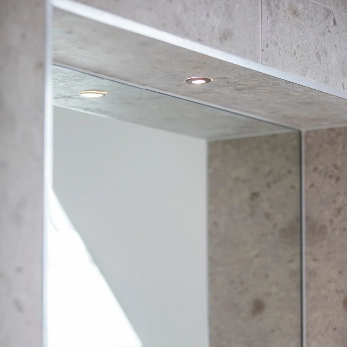 4BCL-Specs_closeup_sq_4.jpg