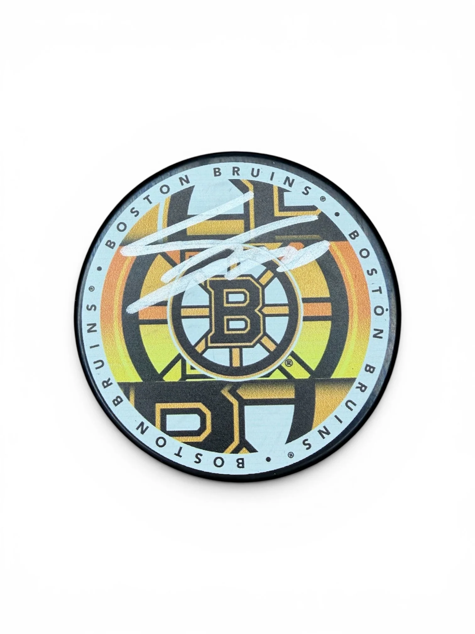 Fraser Minten Autographed Puck Boston Bruins
