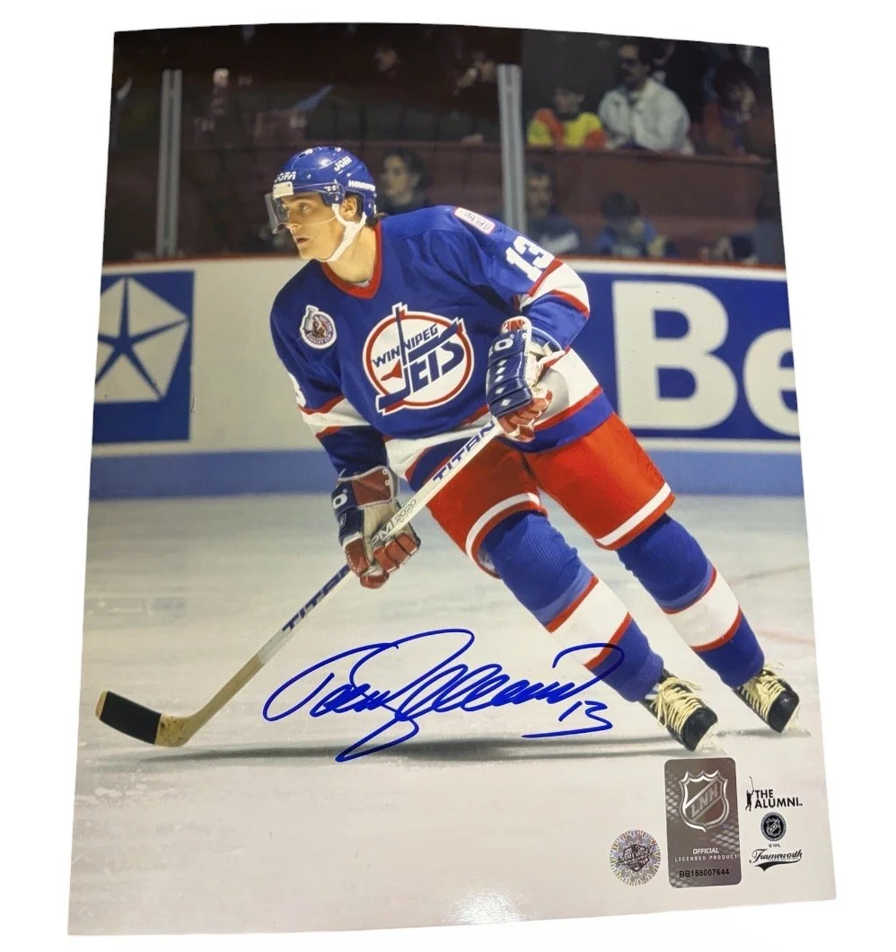 Teemu Selanne Autographed 8x10 photo Winnipeg jets