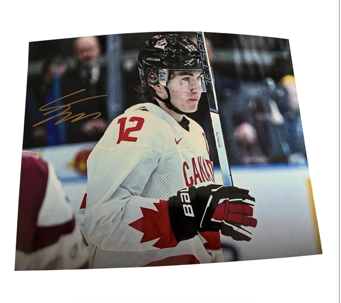 Fraser Minten Autographed Team Canada 8x10 Photo Boston Bruins