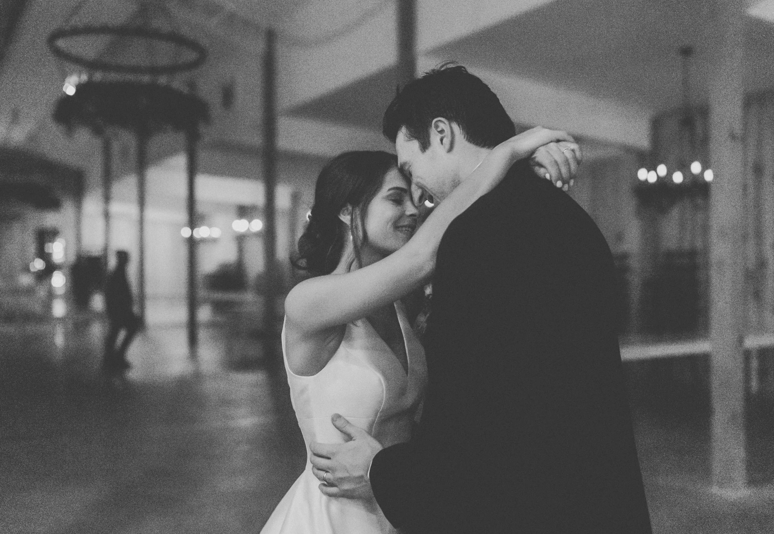 leah-joshua-wedding-day-evermore-apex-north-carolina-ligia-gathright-photography-2209.jpg