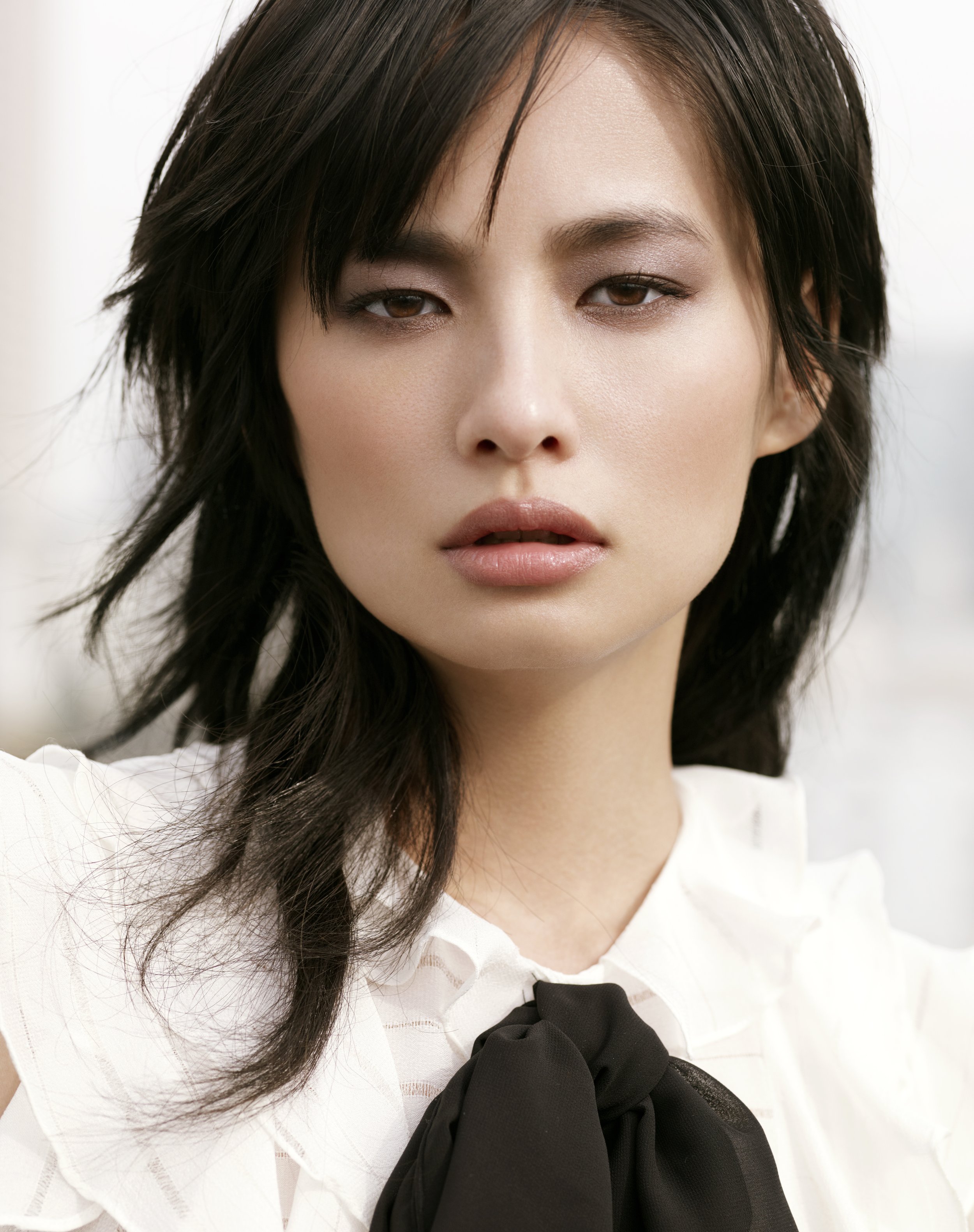cut02_142.jpg