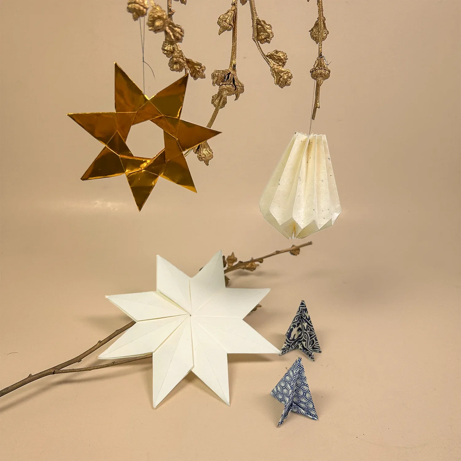 offener Workshop, Adventsschmuck aus Papier, 05.12.2026 15-18.00 Uhr
