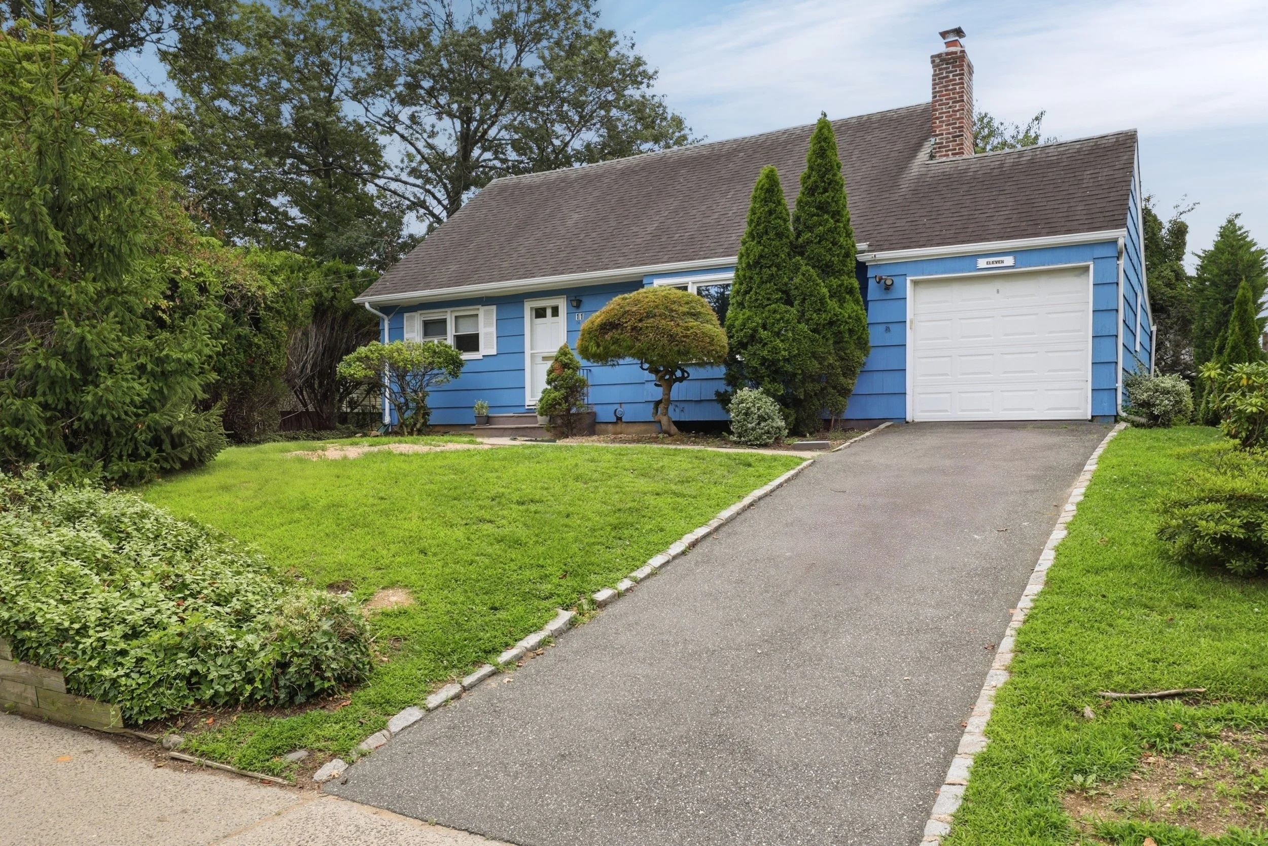 01-1_11GlenwoodRoadGlenHead.jpg