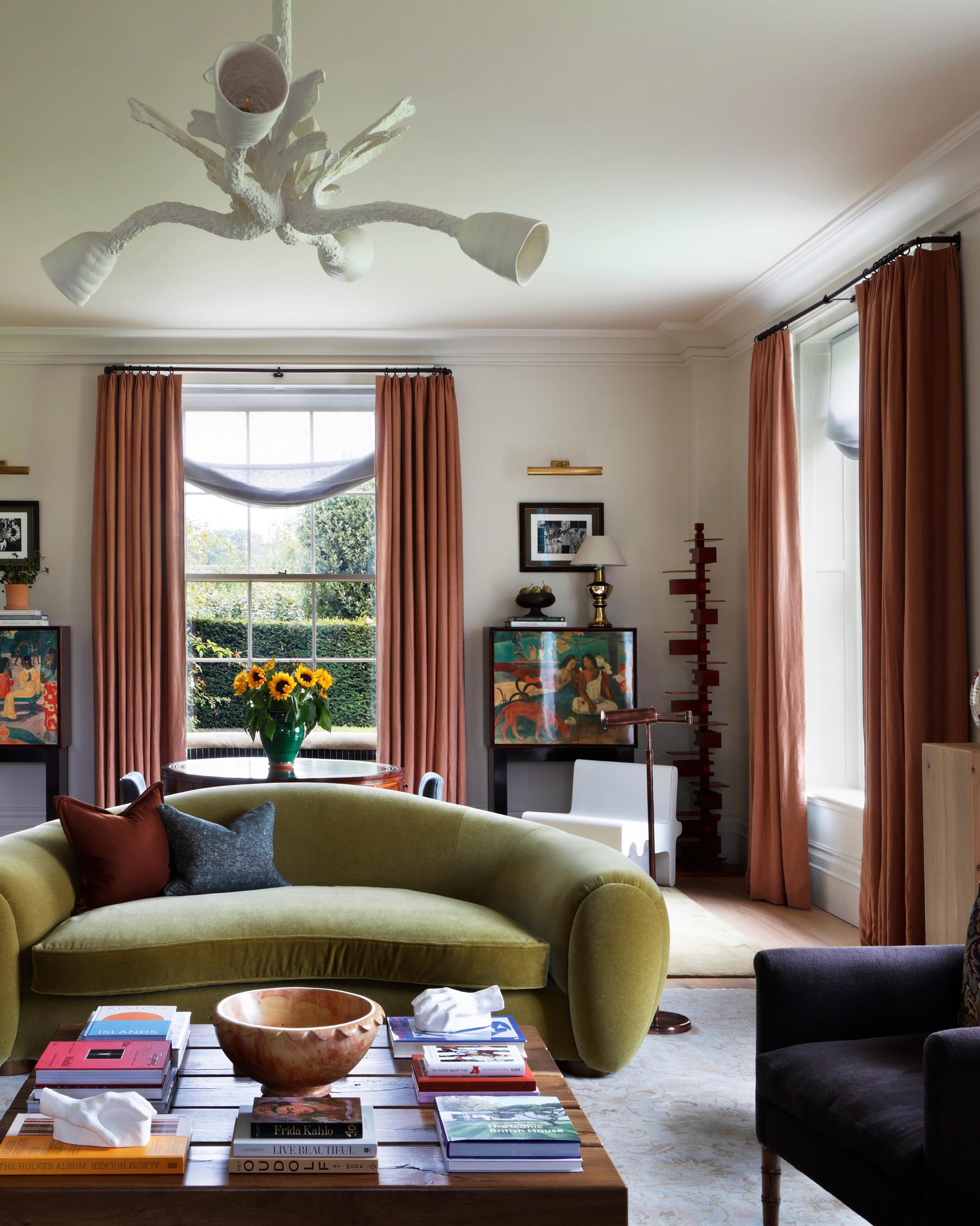 So much time and effort went into every piece in this room that each one feels deserving of its own story - but I wanted to talk about the rug. We had two existing rugs flanking either side, so the measurements needed to be incredibly specific. @chri