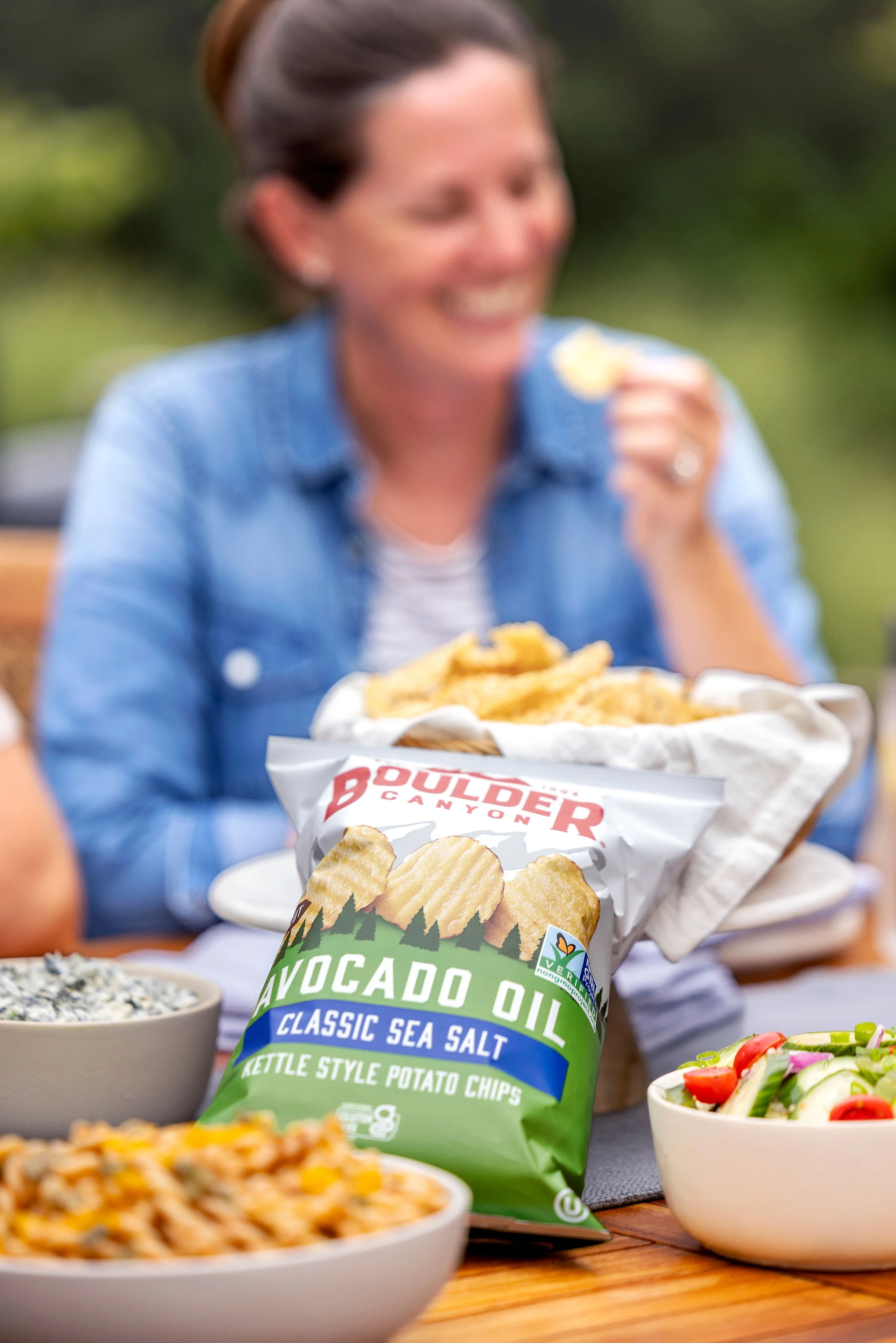 BC_BBQCabana_AvocSeaSalt_NC-Lifestyle_Fulton_061_w1F_HiRes.jpg