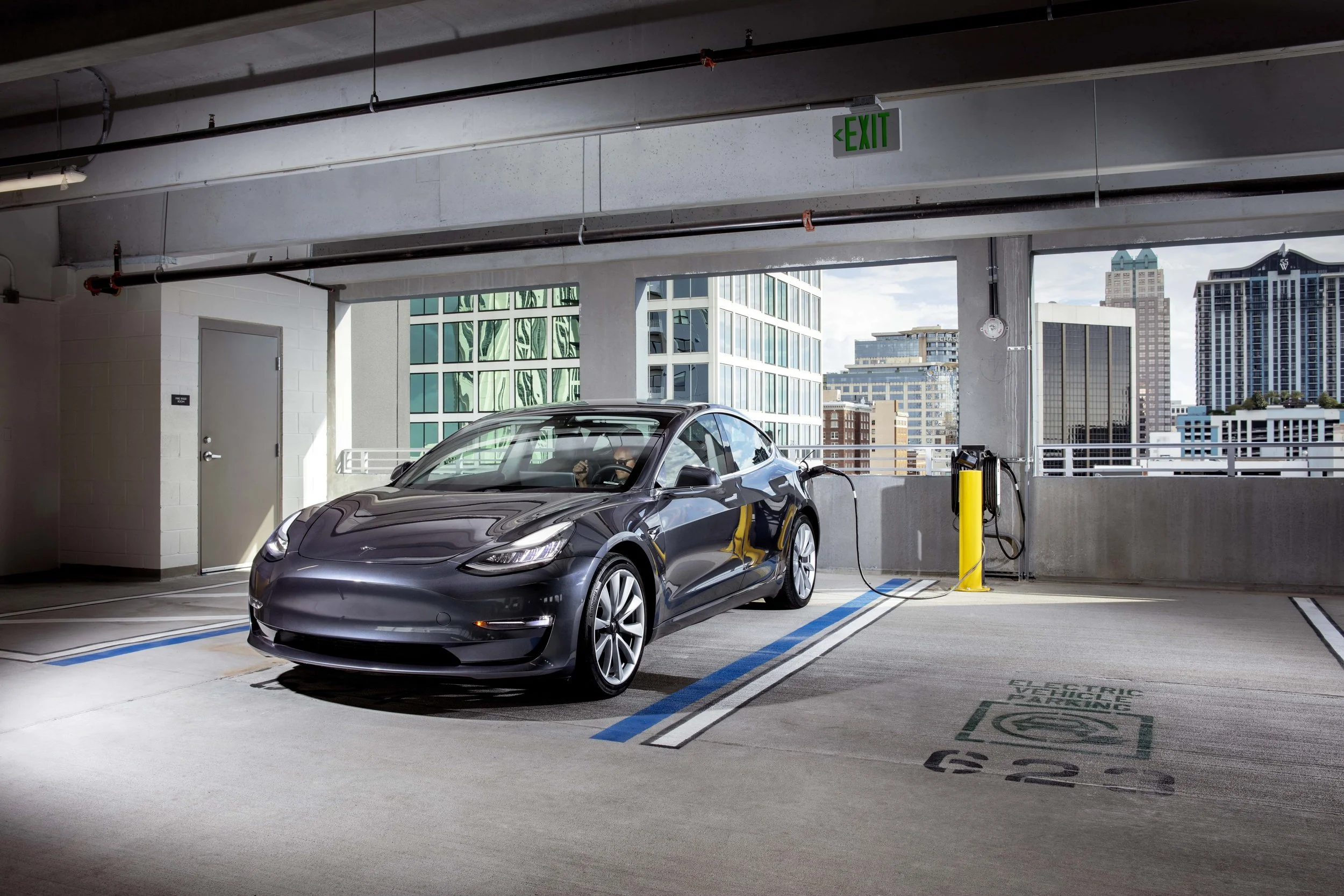 MAA_Orlando_Robinson_Tesla_w1_Final.jpg