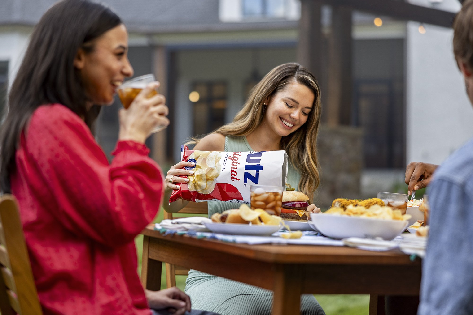 Utz_SC4_BackyardBBQ_Original_NC-Lifestyle_Fulton_044_w1F.jpg