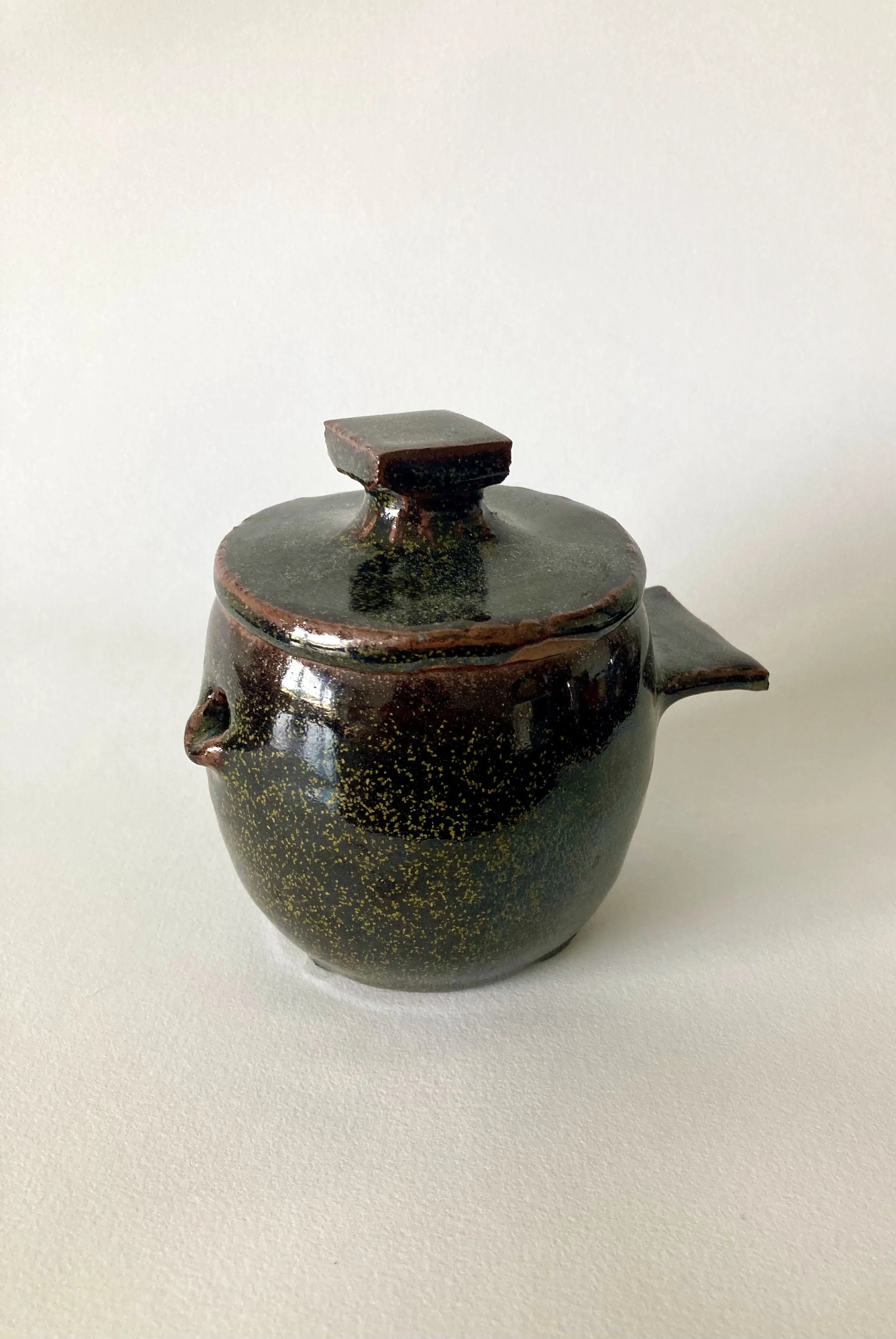 Earthenware teapot