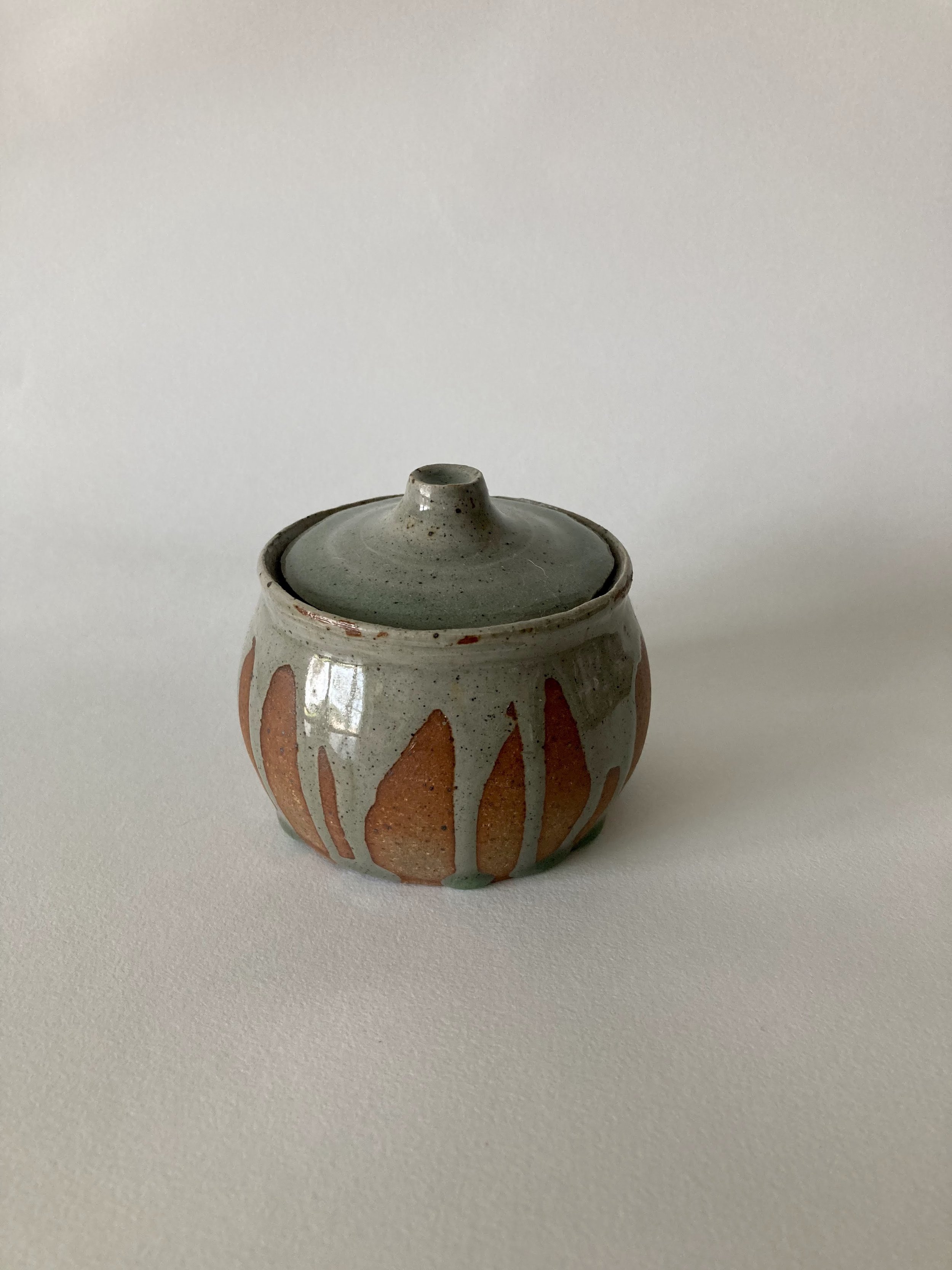 Stoneware lidded vessel