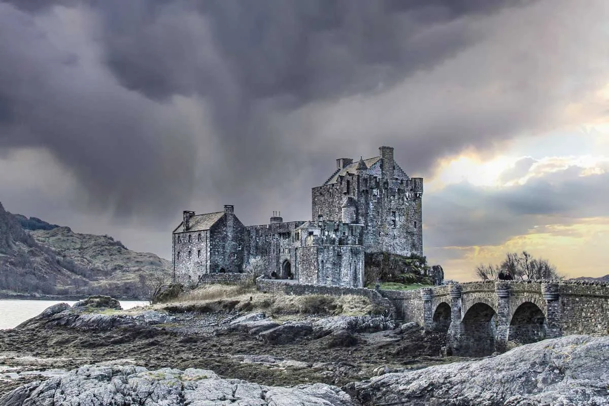 H015-Eilean-Donan-1200x8000.jpg