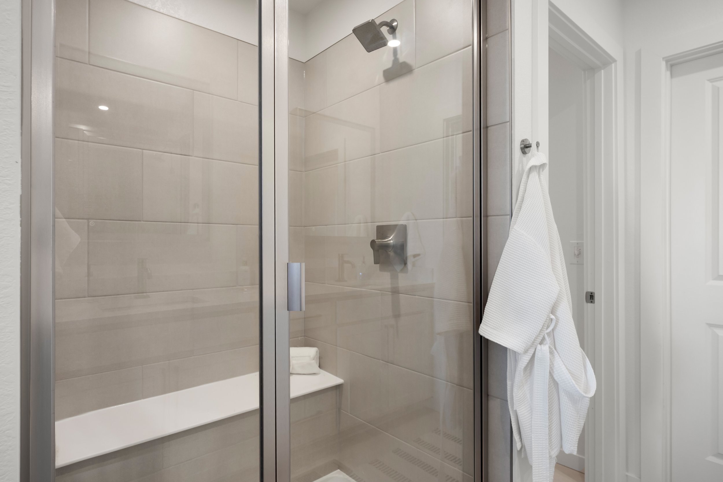 2076 S Holly Street_23.jpg