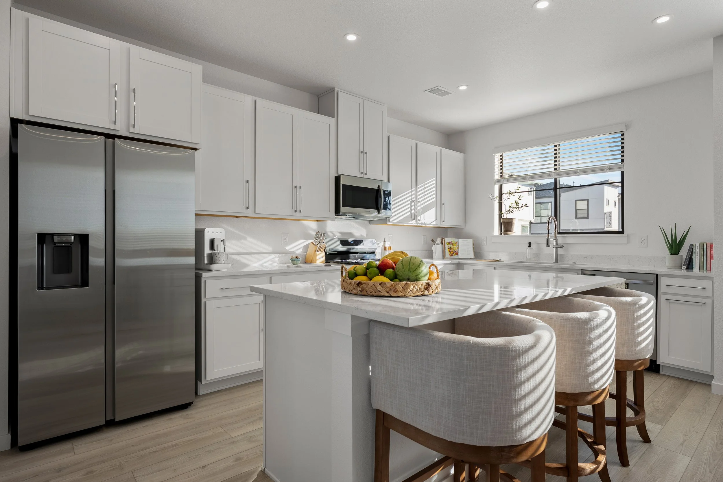 2076 S Holly Street_01.jpg