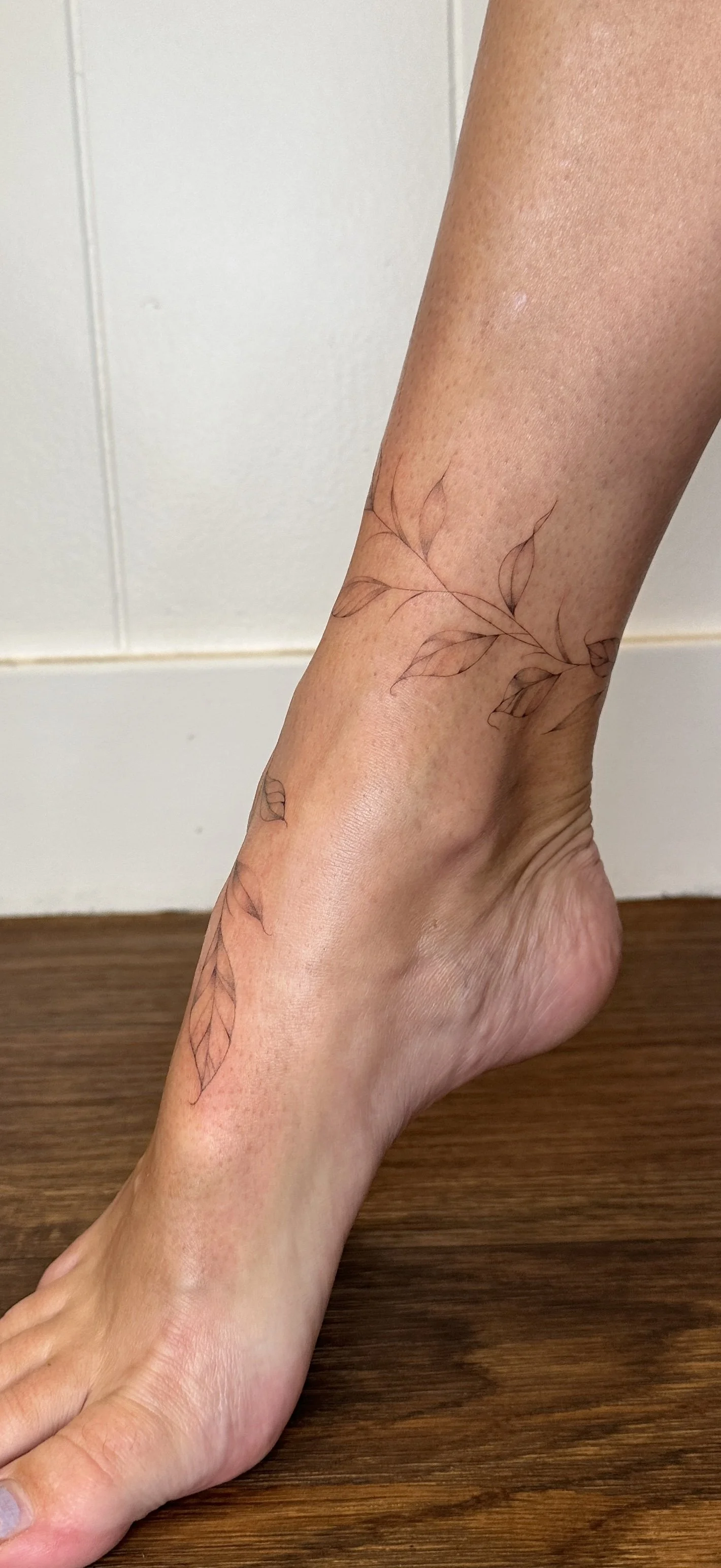 Floral foot.jpg