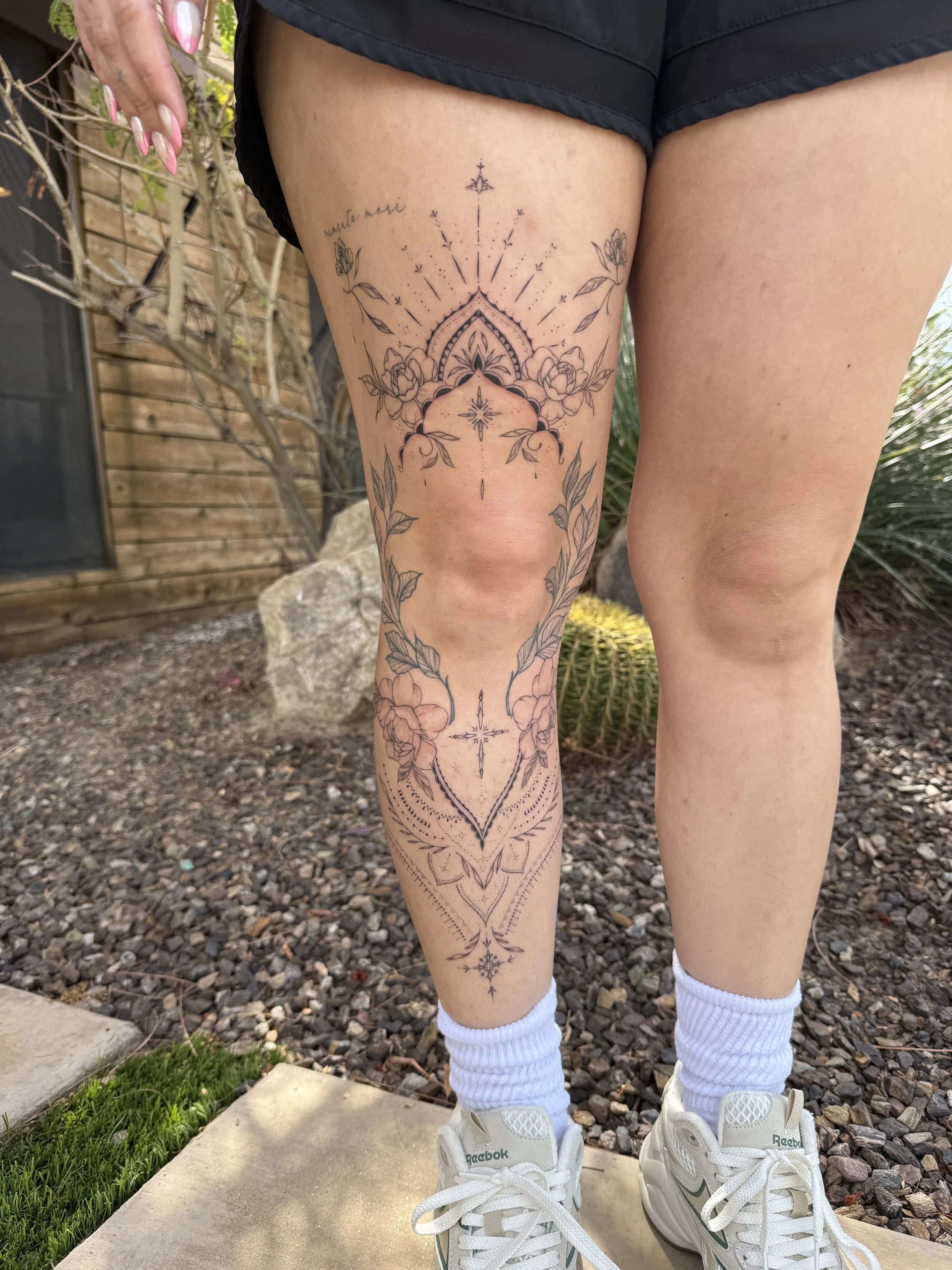 leg ornamental.JPG