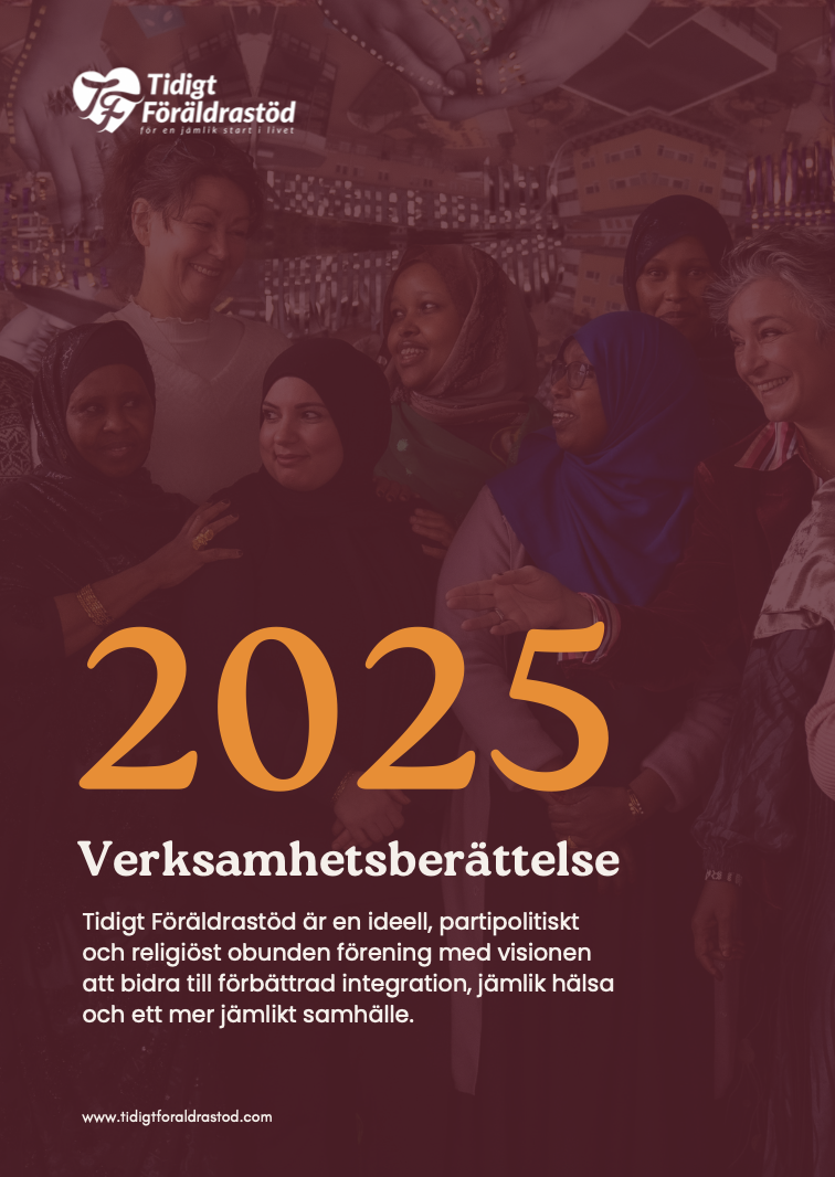 Föräldragrupp, kvinnor i hijab och andra leende kvinnor, sammanstrålning, informativ rapport om ideell organisation