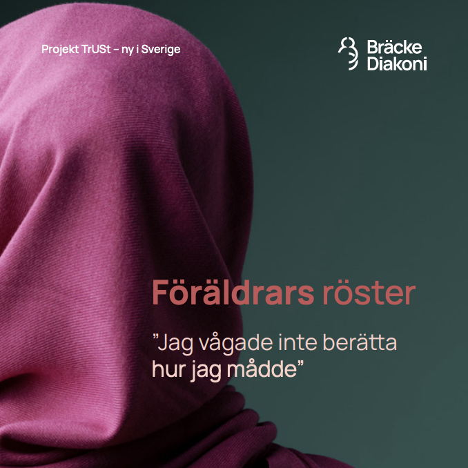 Bild på en person med huvudet täckt av en rosa-berlock huvudbonad, och text om ett projekt för att lyfta fram föräldrars röster, inklusive citatet 'Jag vågade inte berätta hur jag mådde'.