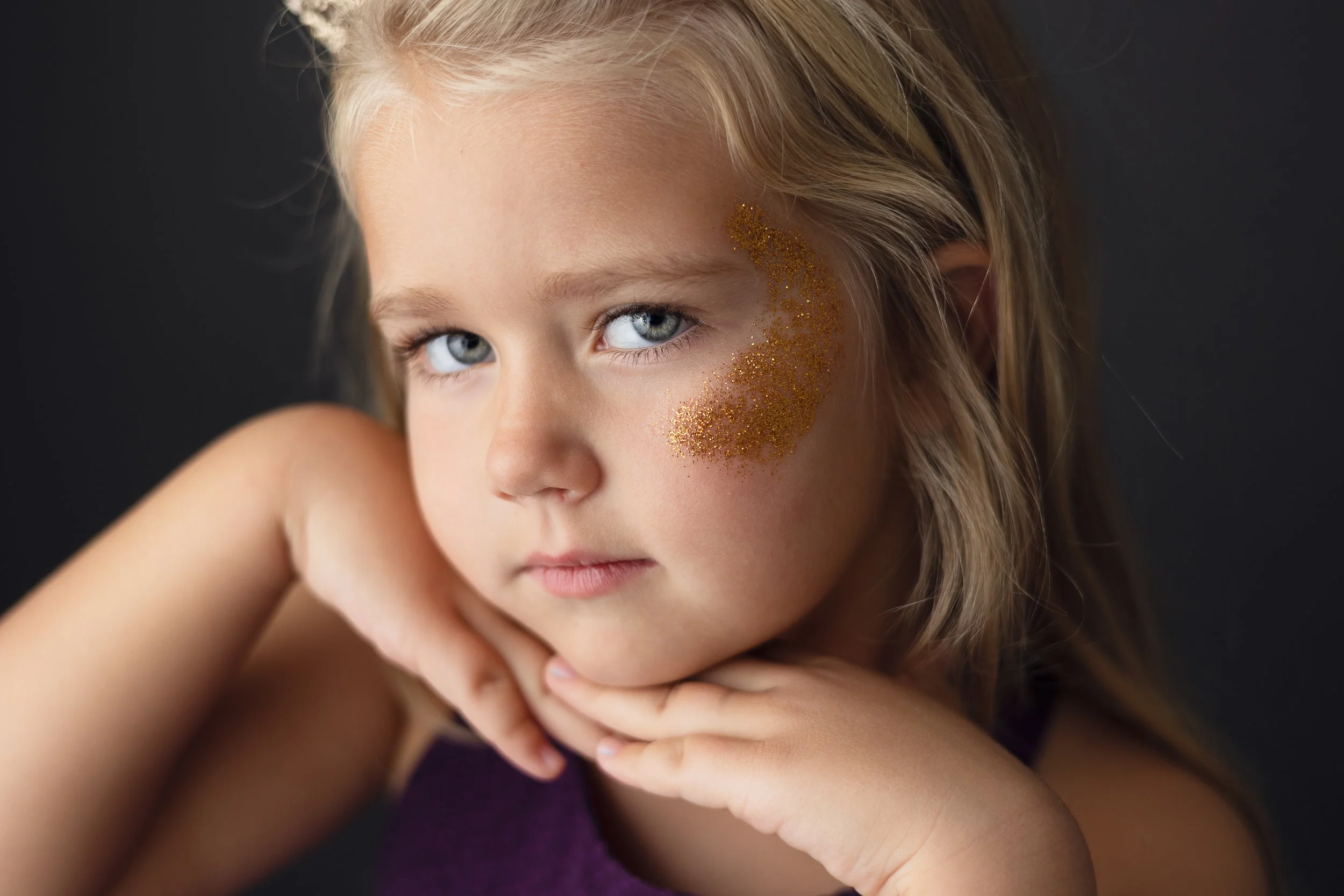 Zoe_Emma_glitter-341-Edit.jpg