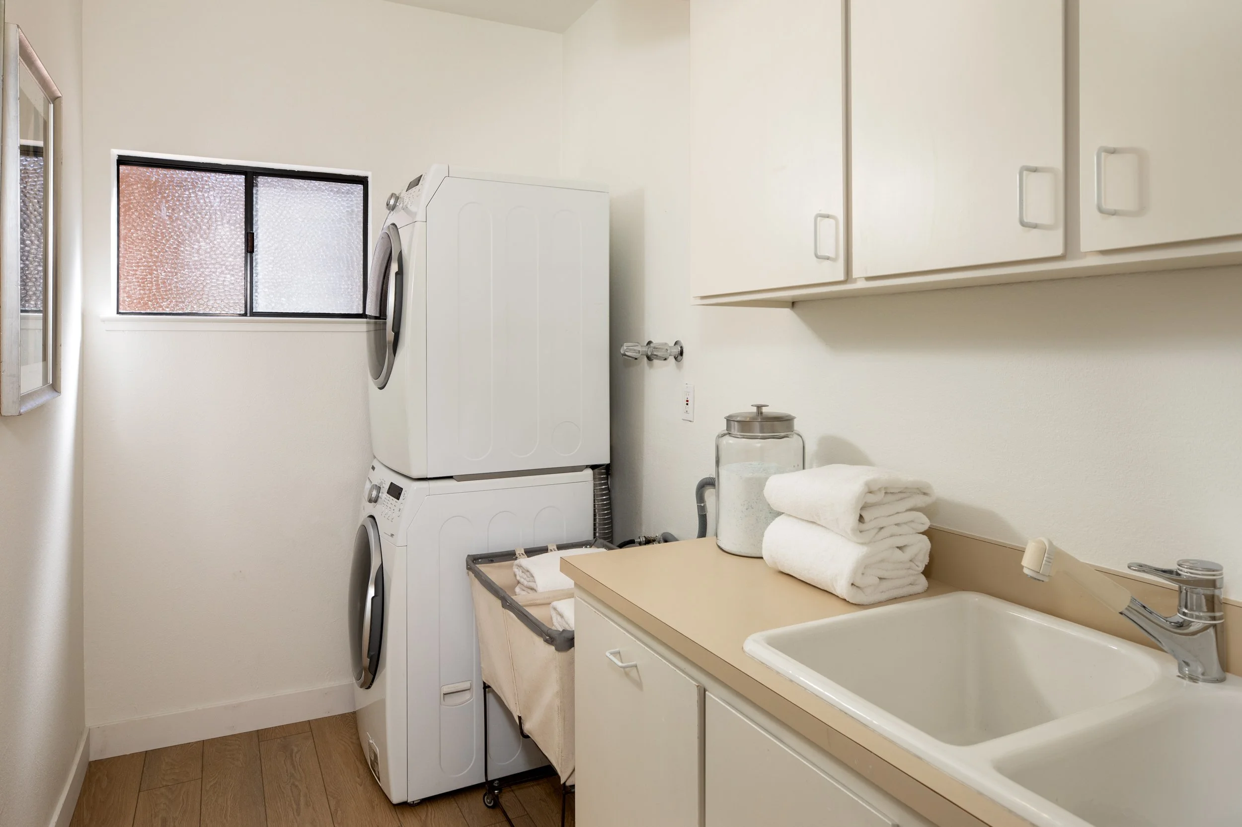 18-Sharon_Matt_Anello-0492-MLS.jpg