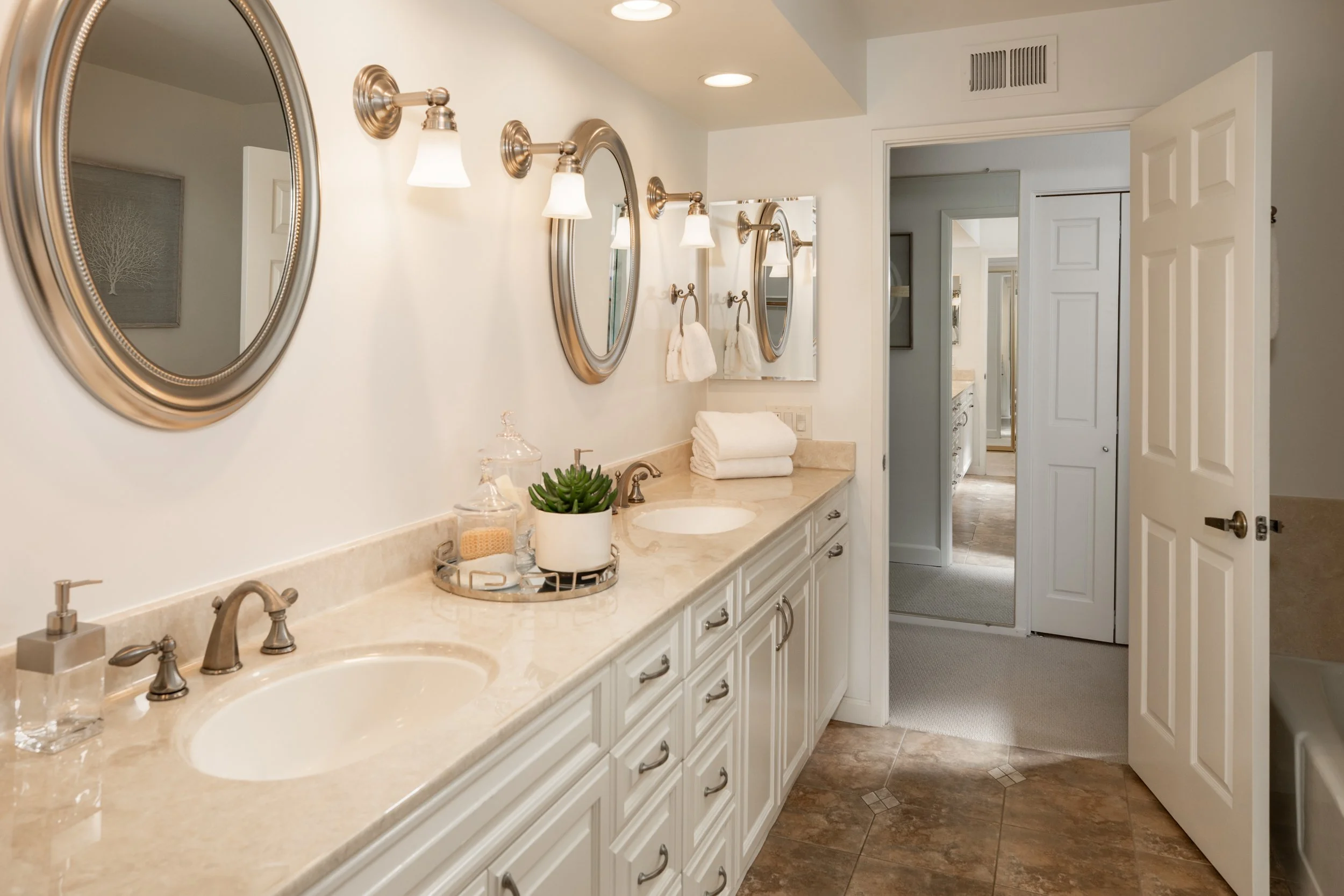15-Sharon_Matt_Anello-0475-2-MLS.jpg