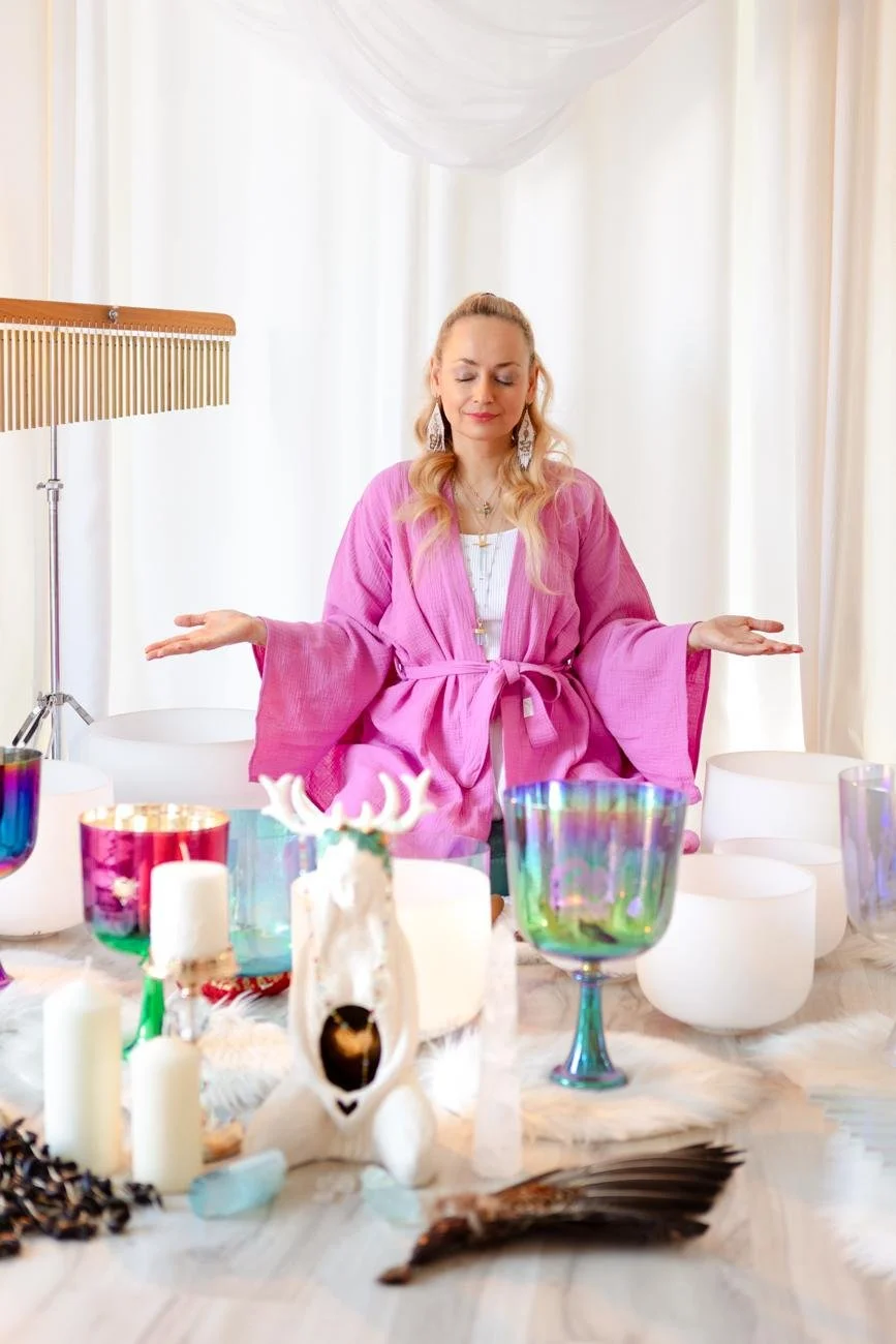 AKIA — sound healing
Sound healing