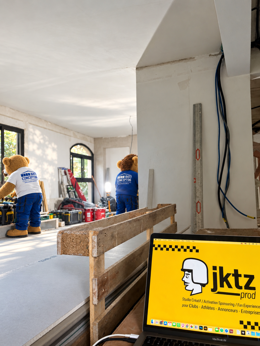 Deux Brico au chantier Carabacel 1-2.png