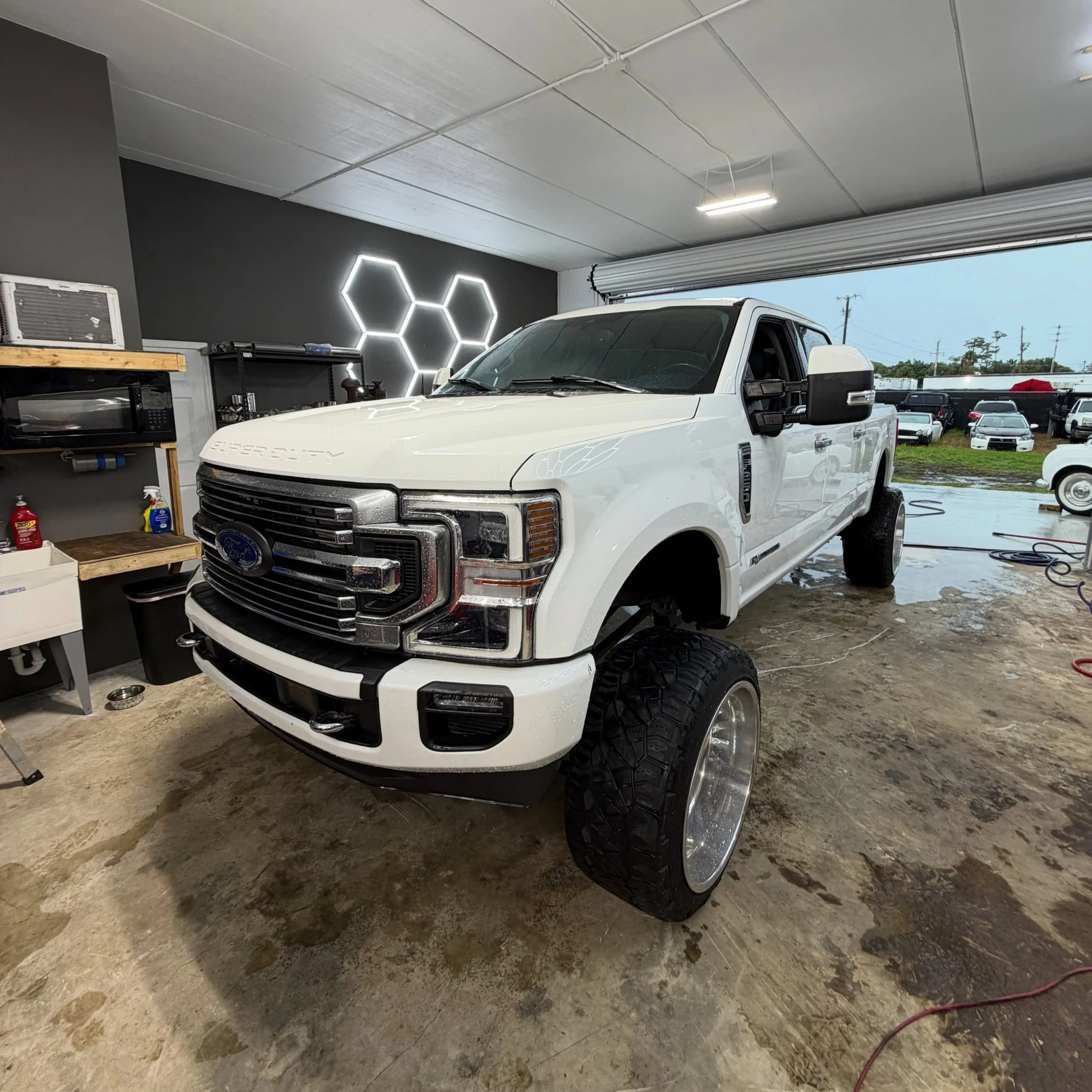 Got this customers 2022 6.7 Limited with 21k on the dash hooked up with:
- egr, def and exhaust repair
- auto agent 3 with asap calibrations
- cp4 disaster prevention kit
- ccv reroute kit
- hotside intercooler pipe

DM me to see how Shade Tree can b