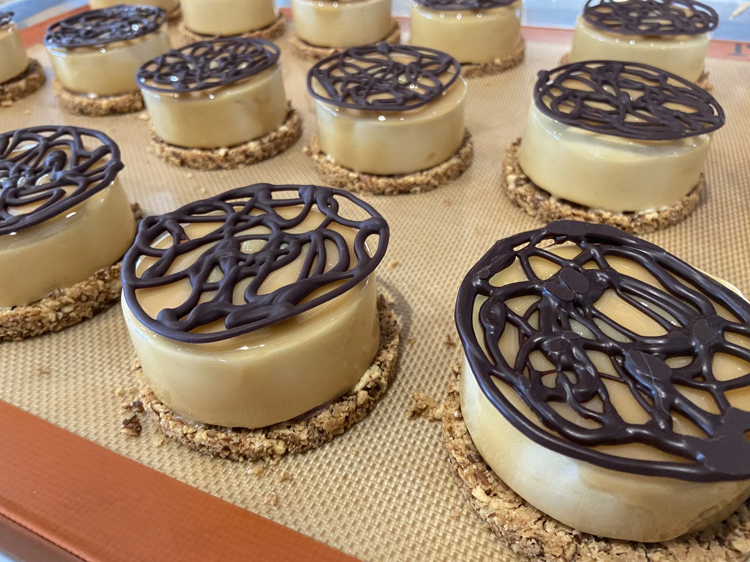 banana, malt & pretzel entremet