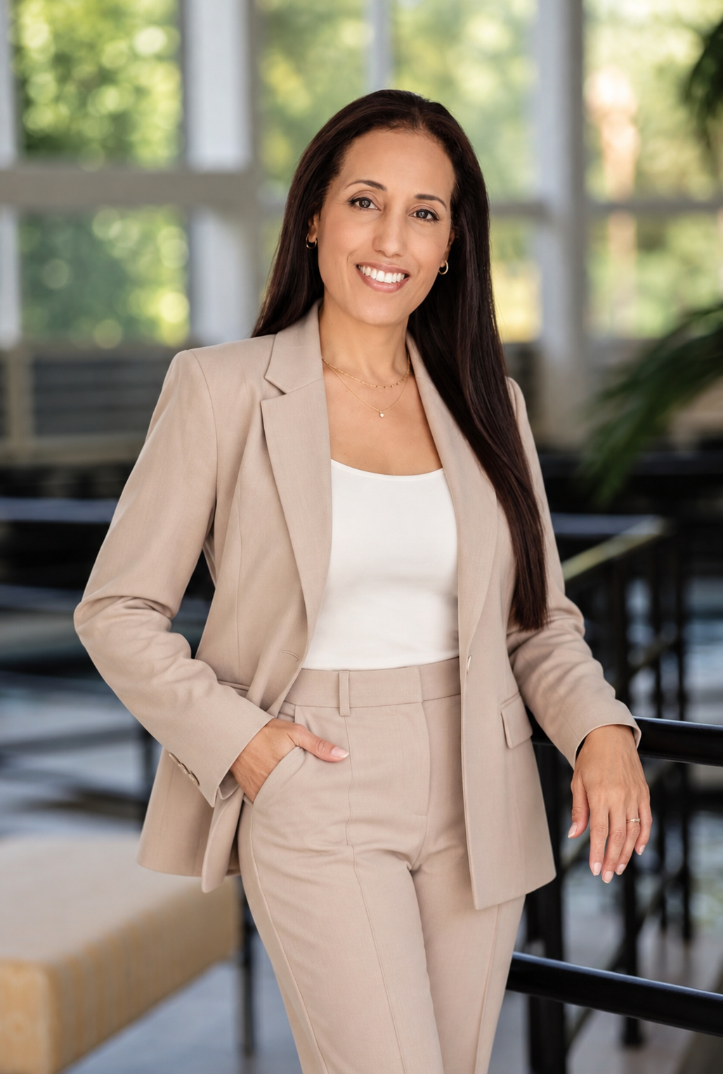 Vanessa of Vanessa’s Notary Co., providing mobile and online notary services in Oviedo, Florida.