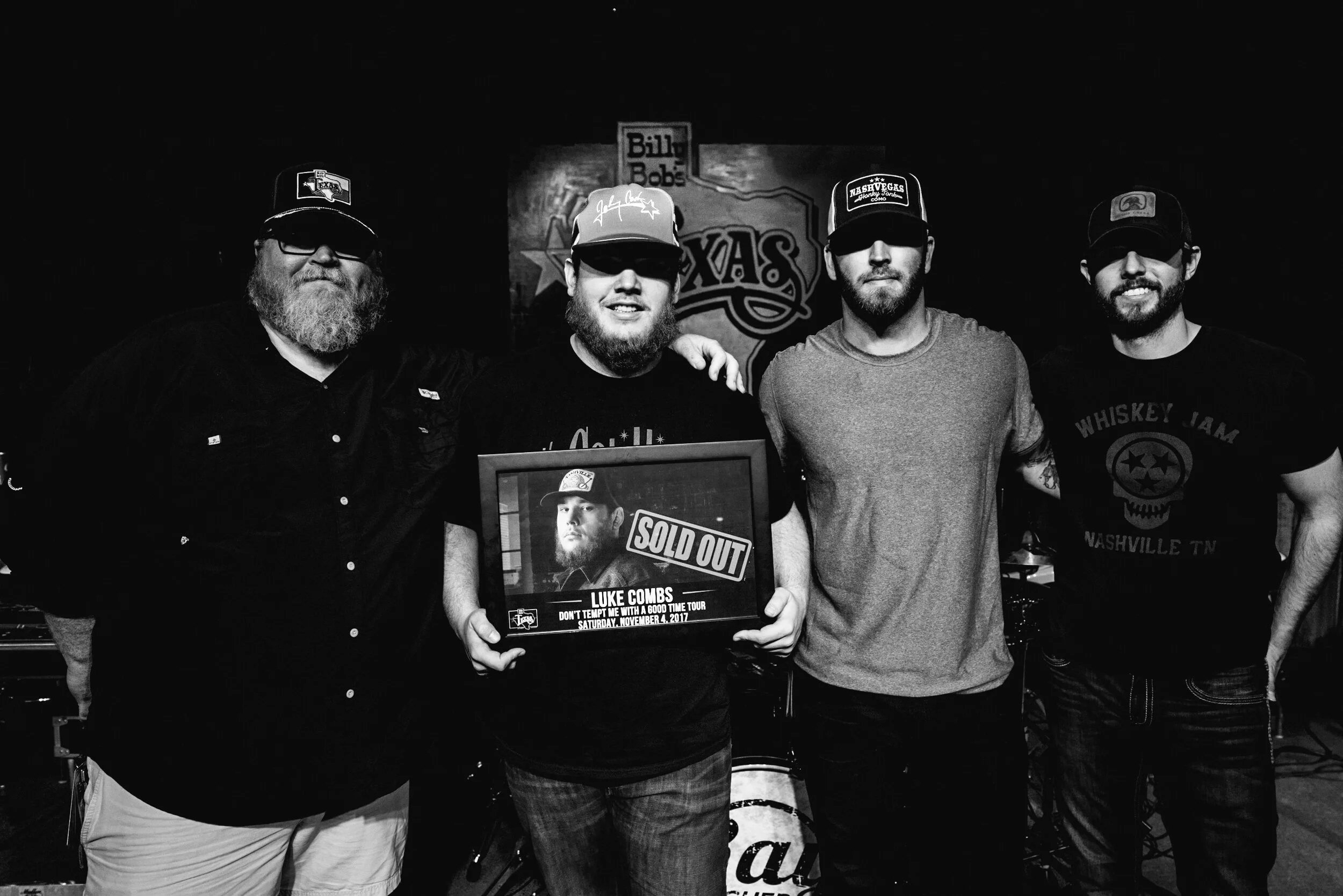 05-Luke-Combs-Tourlife-Cal&Aly.jpg