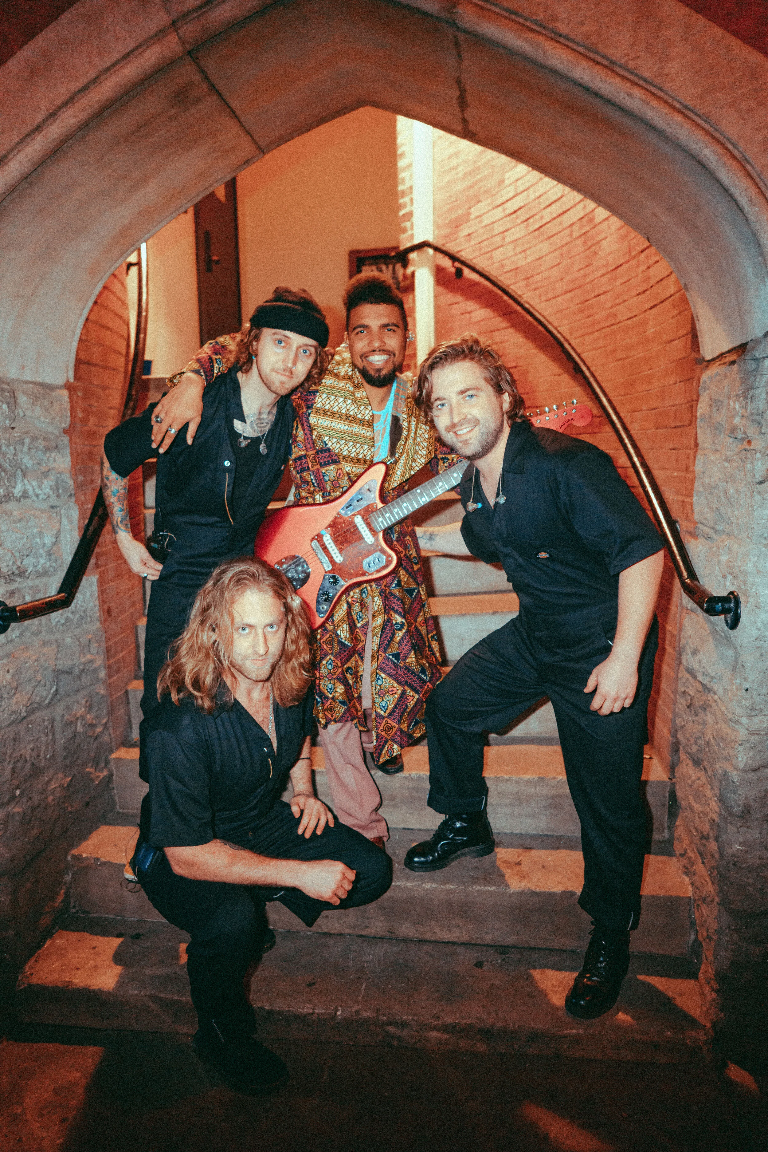 34-Devon-Gilfillian-Ryman-Tourlife-Cal&Aly.jpg
