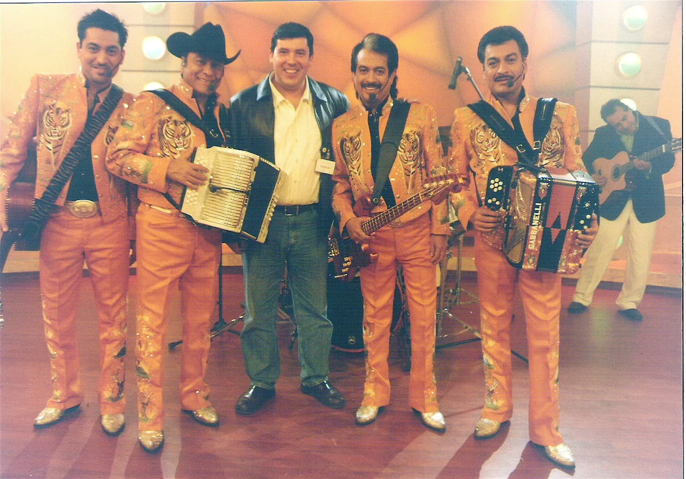 Tigres del Norte.jpg