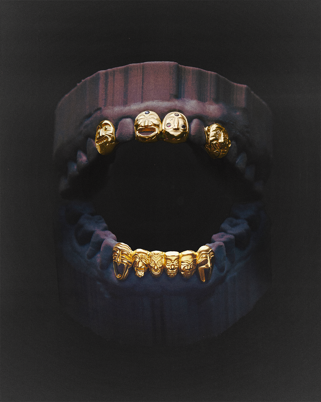 Dilitru_Mask Grillz_Photo5.png