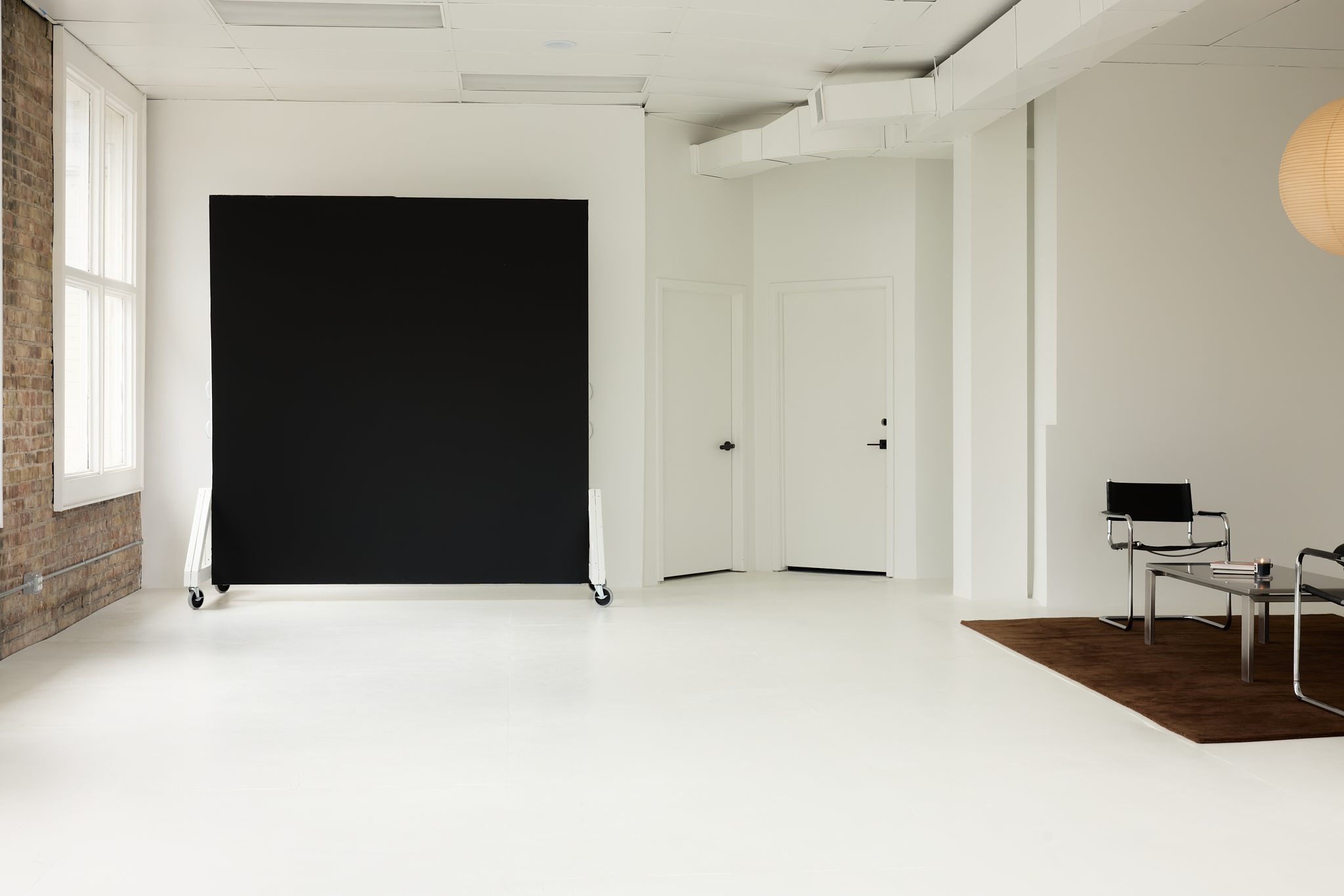 StudioNoireNoir-TheLoft-AffordableNaturalLightPhotoStudi