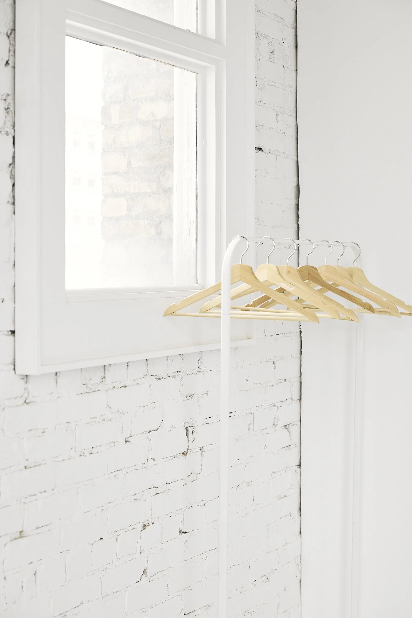 StudioNoireNoir-TheLoft-AffordableNaturalLightPhotoStudi