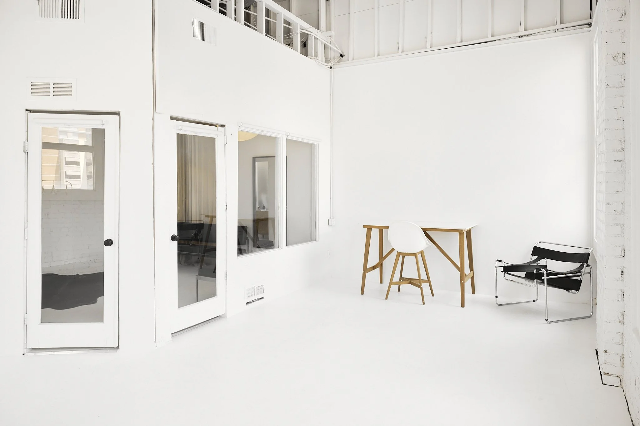StudioNoireNoir-TheLoft-AffordableNaturalLightPhotoStudi