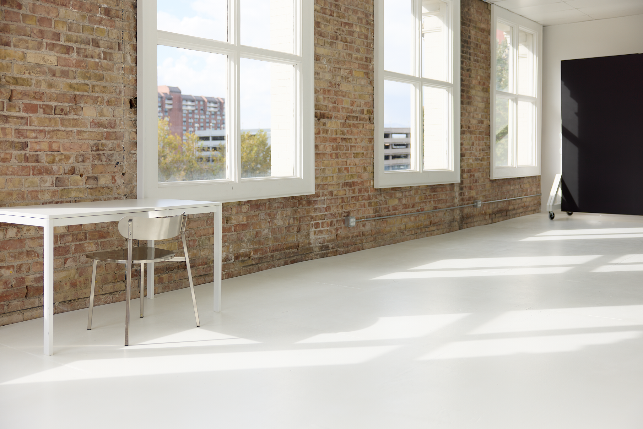 StudioNoireNoir-TheLoft-AffordableNaturalLightPhotoStudi