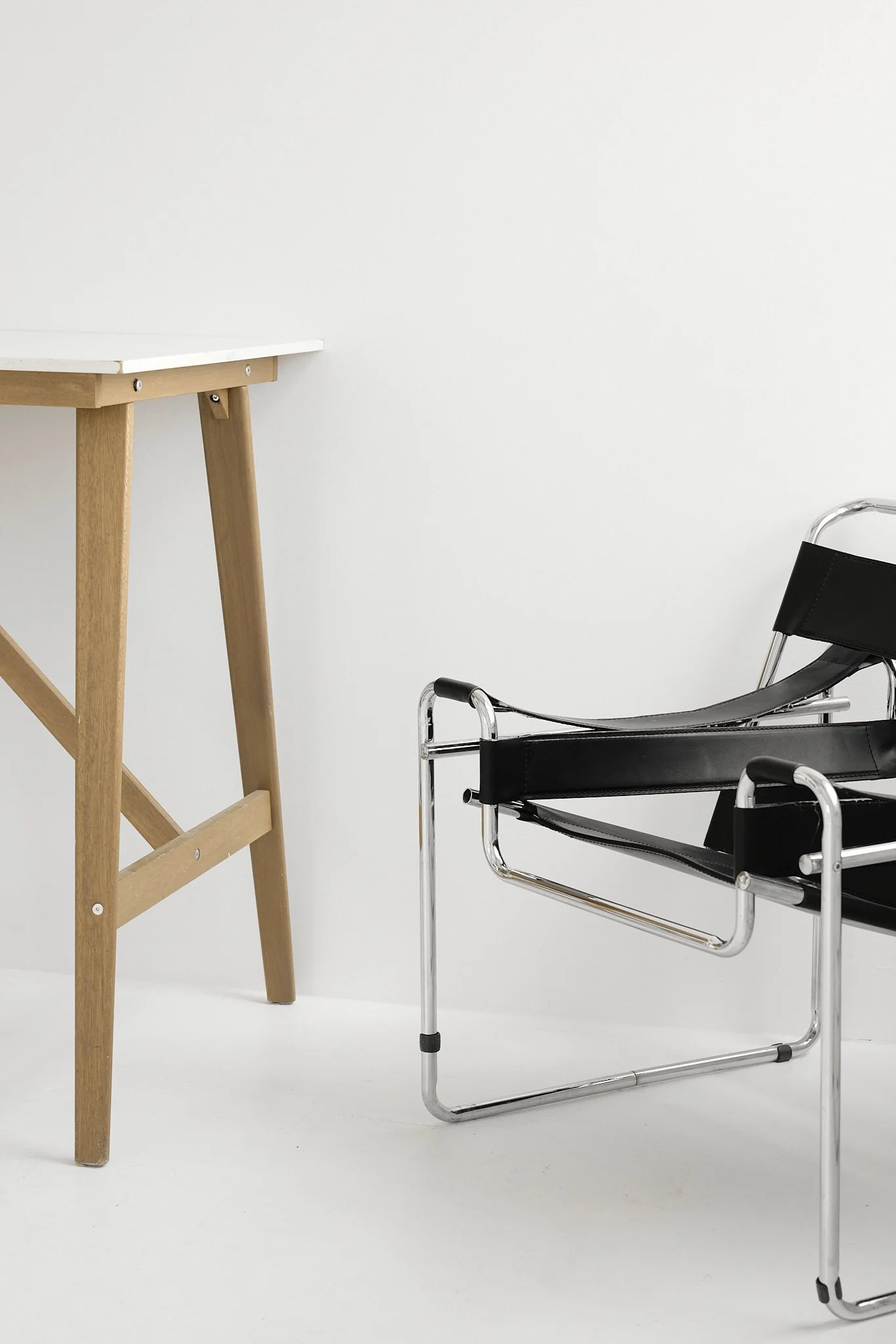 StudioNoireNoir-TheLoft-AffordableNaturalLightPhotoStudi