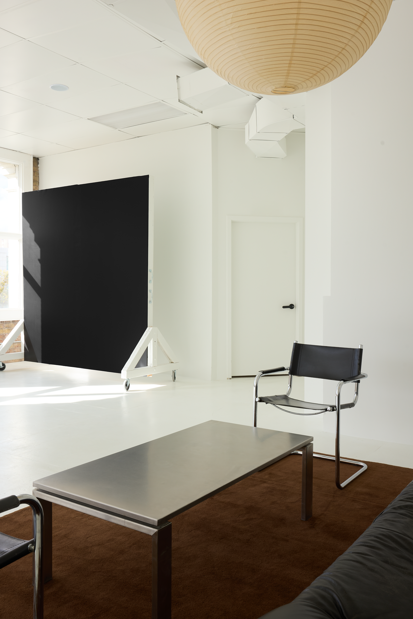 StudioNoireNoir-TheLoft-AffordableNaturalLightPhotoStudi