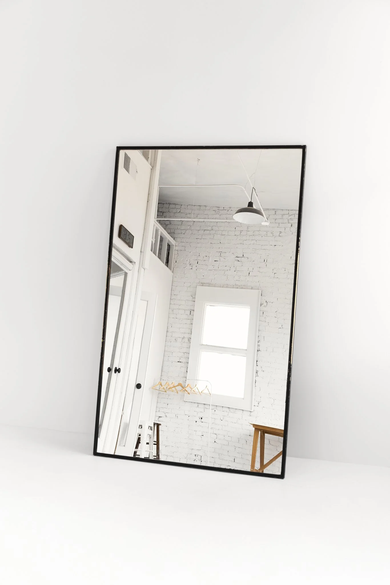 SaltLakeCityNaturalLightLoftStylePhotoStudioNoireNoir 32.jpg