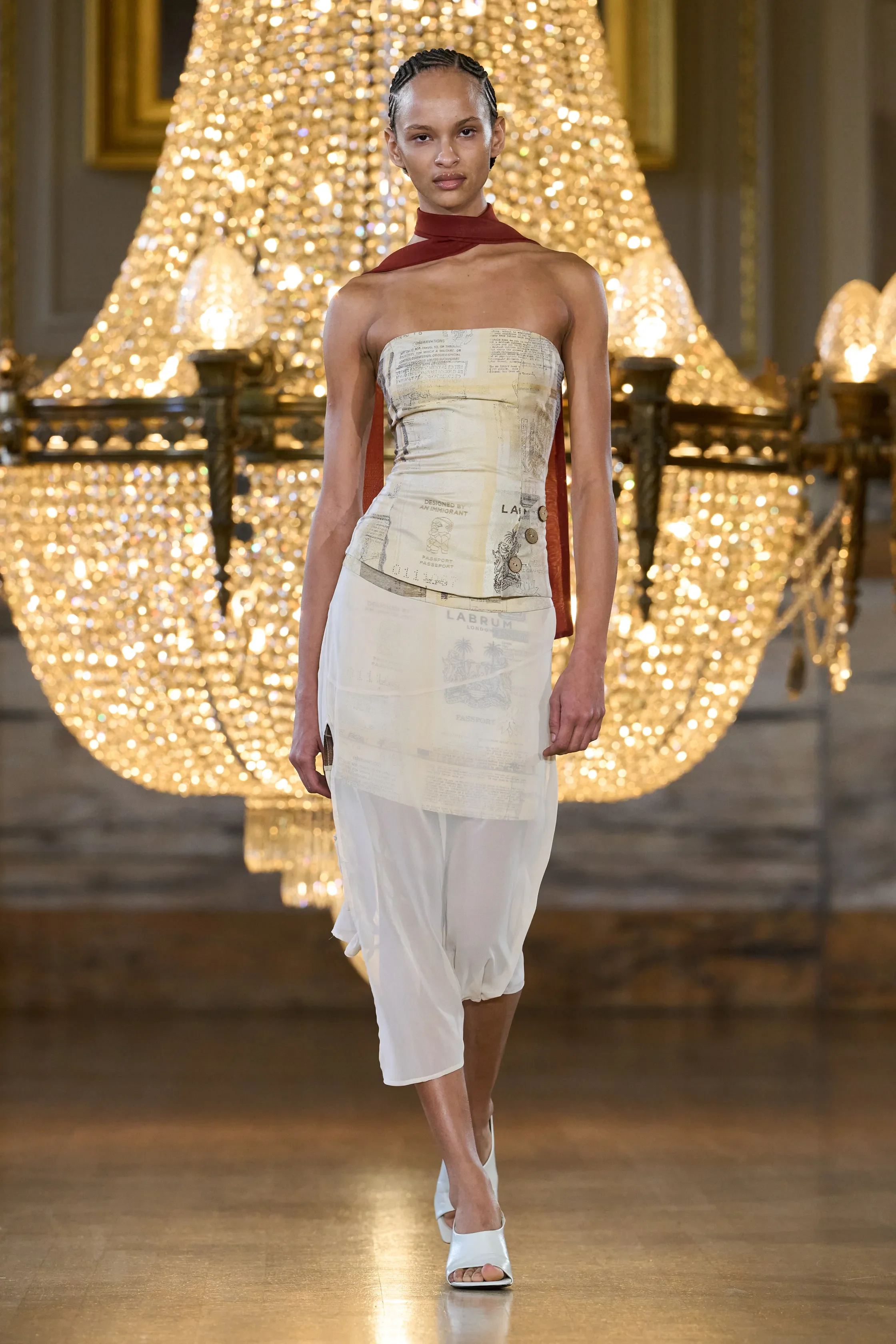 00005-labrum-london-spring-2027-ready-to-wear-credit-gorunway.jpg.webp