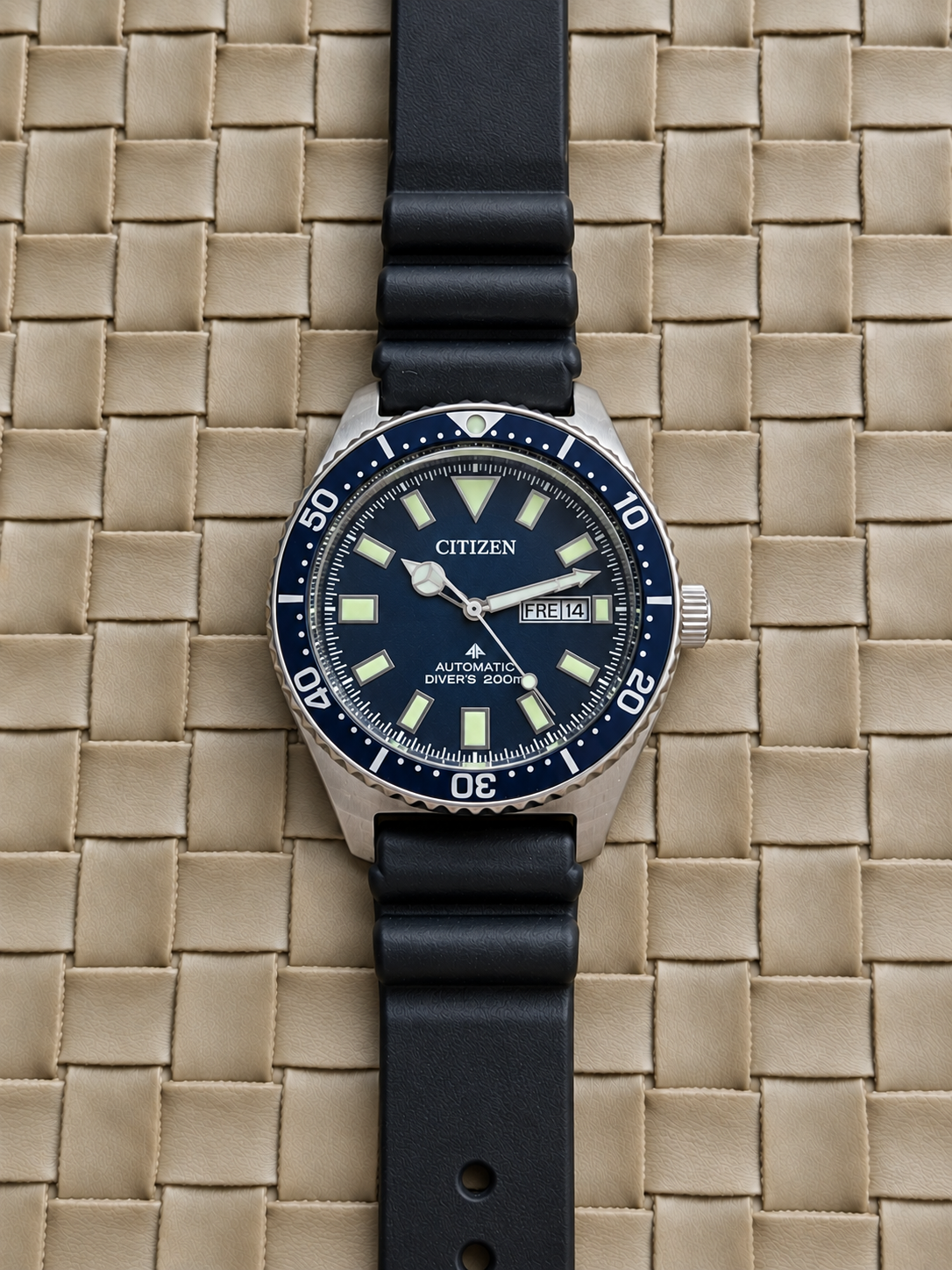Citizen Promaster NY0129-07LE