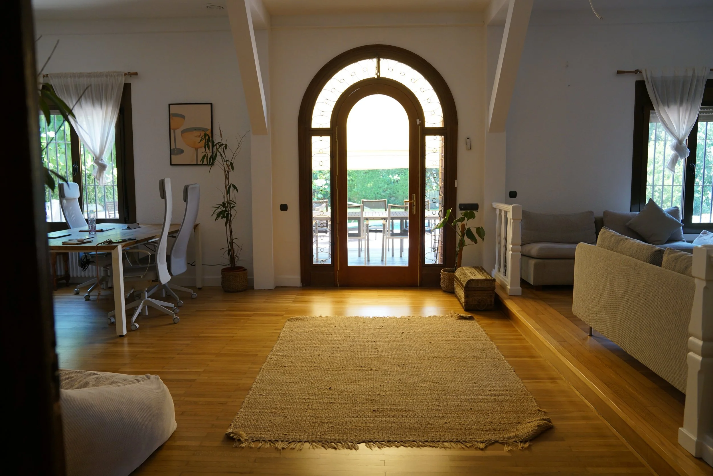 planta baja - coworking y salida a piscina