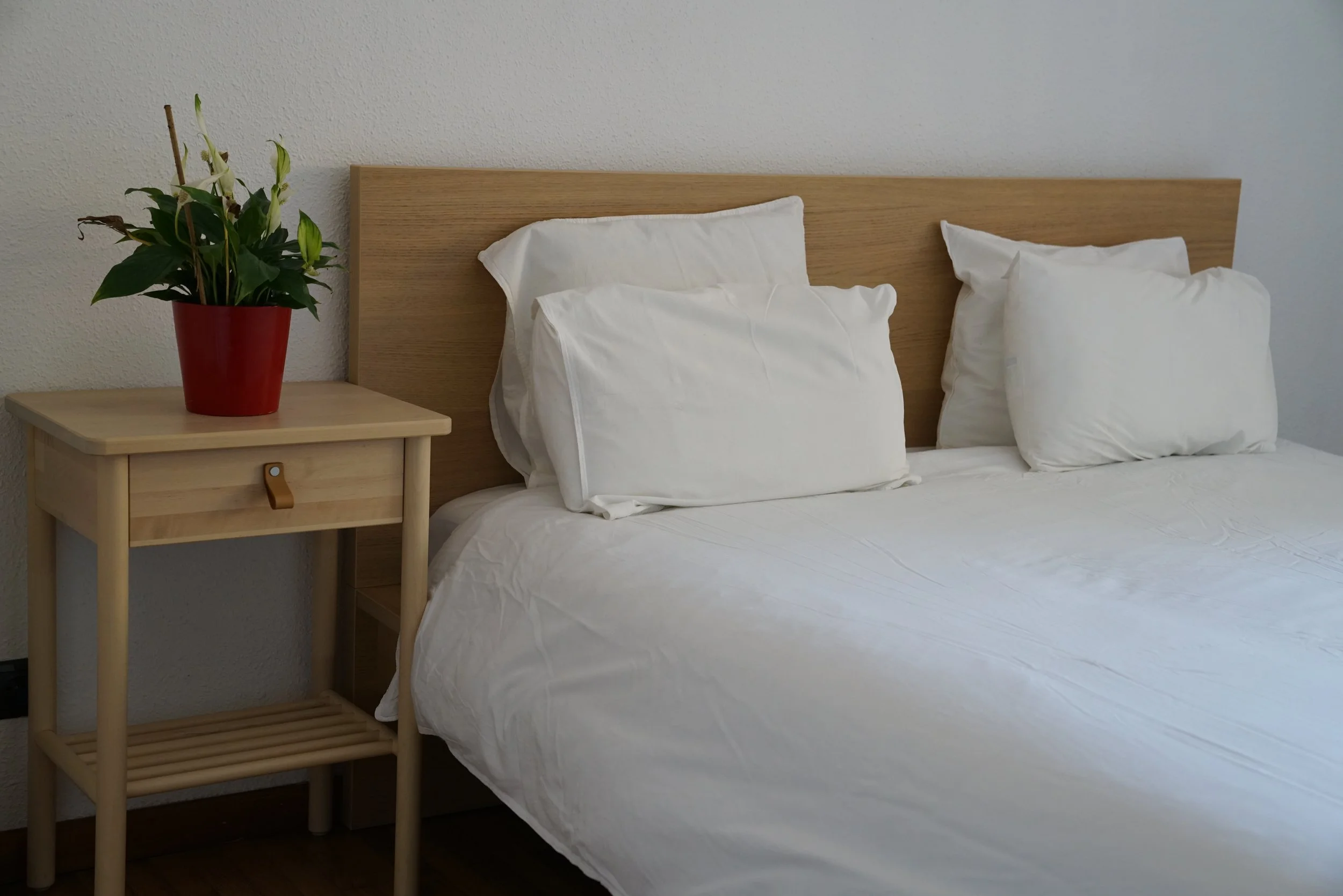 Habitación 1 de invitados en planta baja con baño compartido