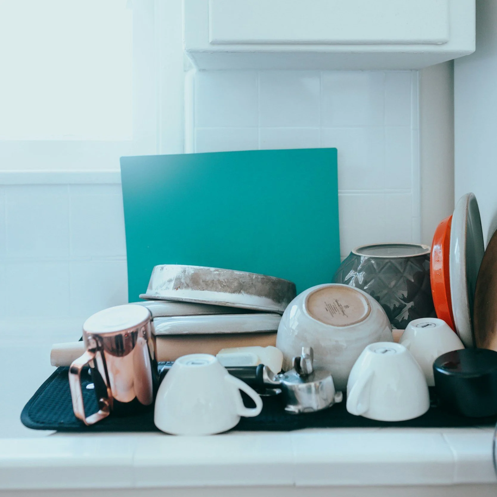 Pods, Liquid, and Pre-Washing: What Will Get Dishes the Most Clean